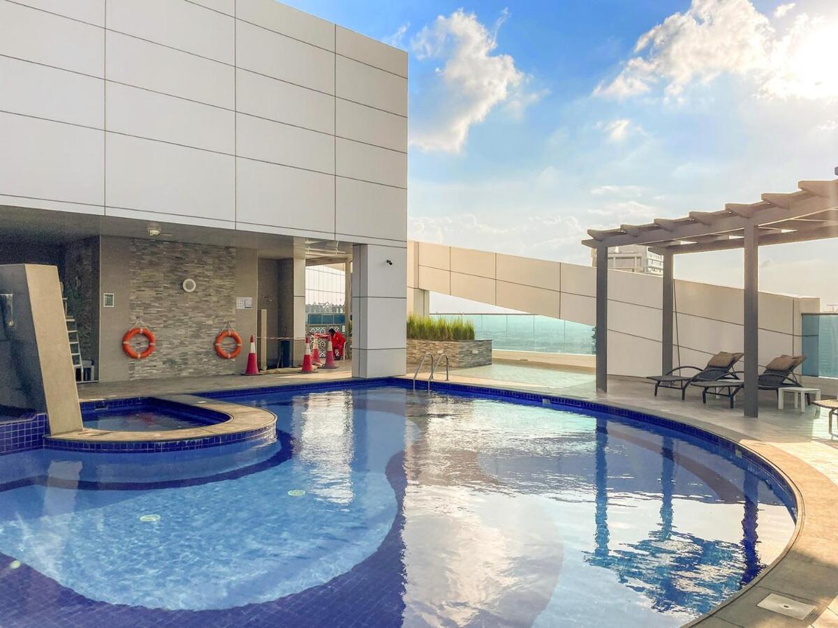 First Class 2br Burj Khalifa & Canal Views Apartment