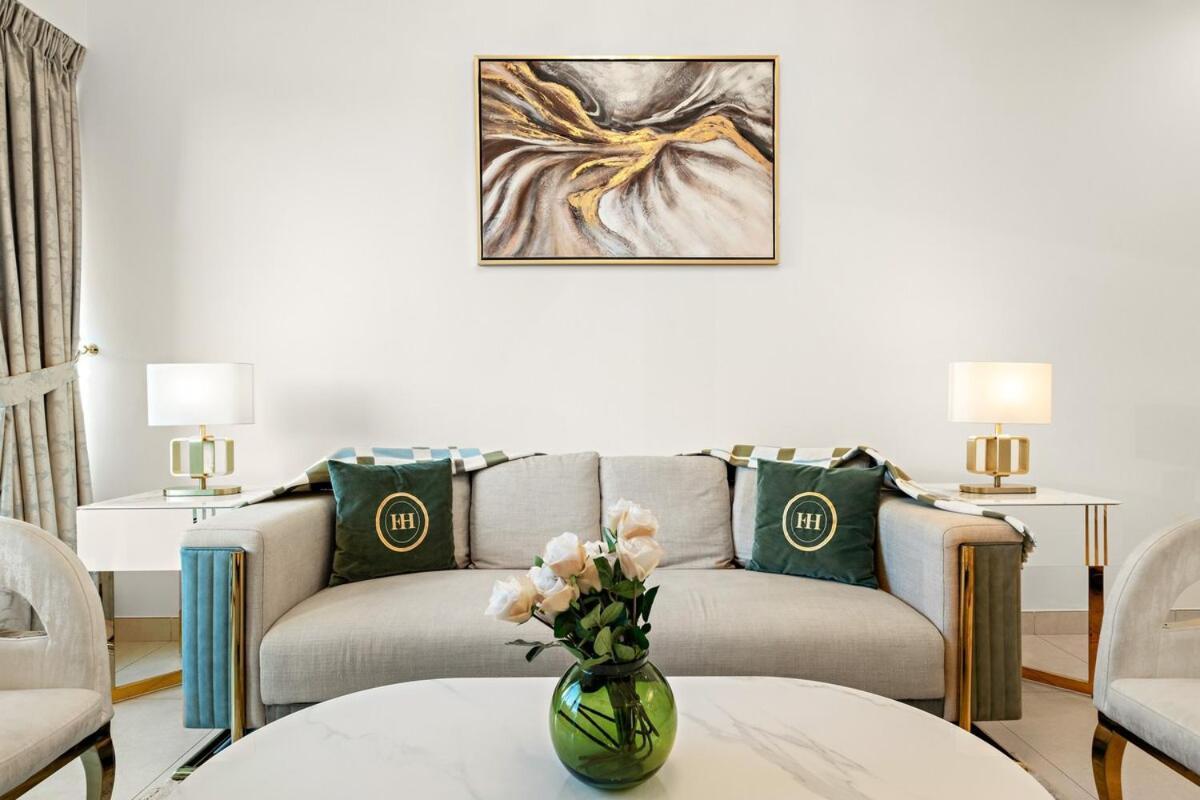 Apartment First Class 2br Burj Khalifa & Canal Views *