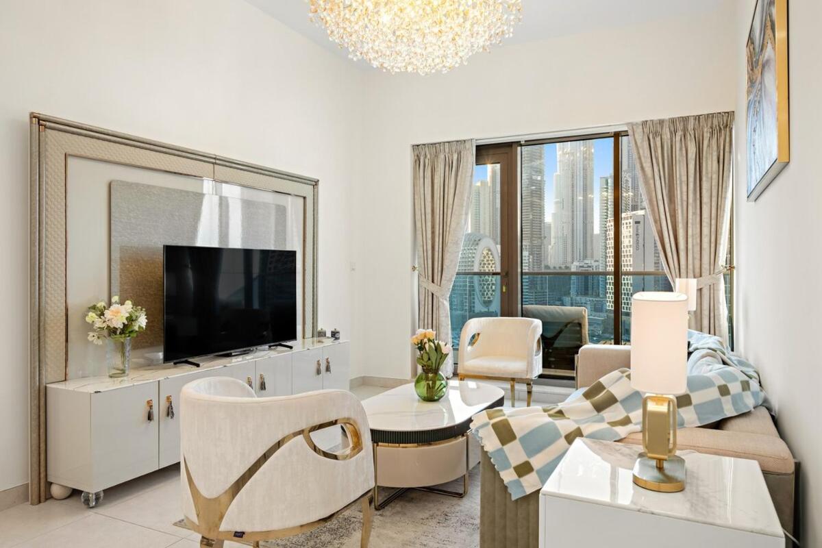 First Class 2br Burj Khalifa & Canal Views Apartment *