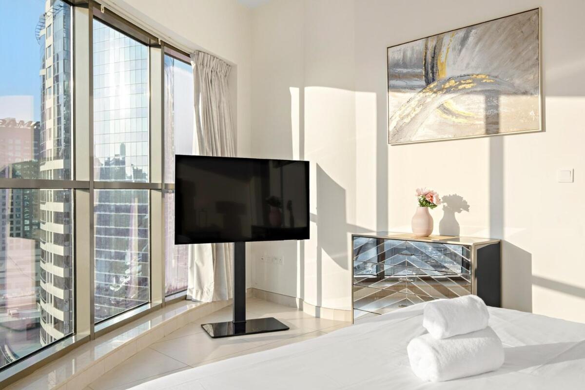 First Class 2br Burj Khalifa & Canal Views Apartment