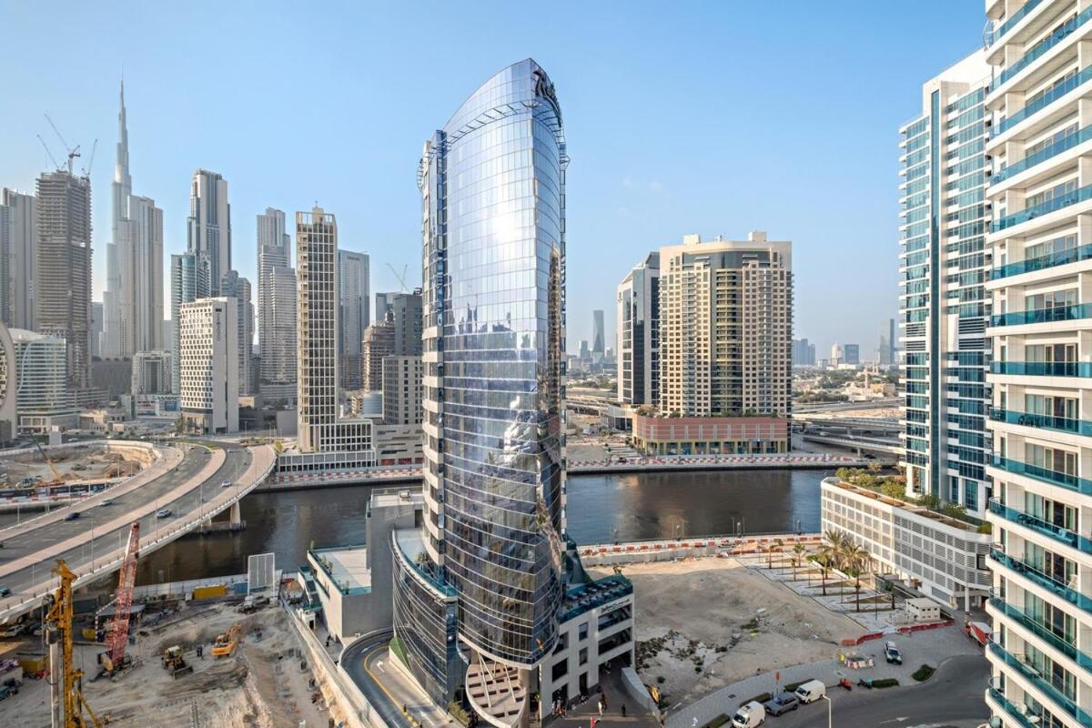 First Class 2br Burj Khalifa & Canal Views Apartment *