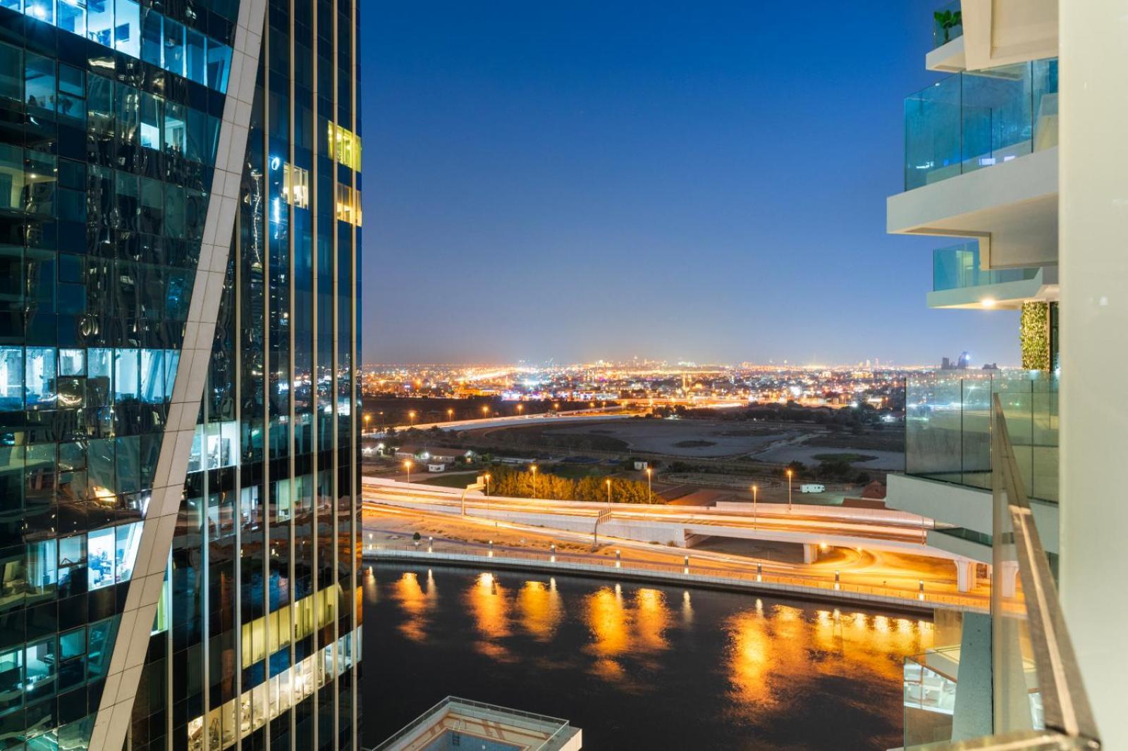 Apartment New Big Layout 5 Min From Burj Khalifa Mall