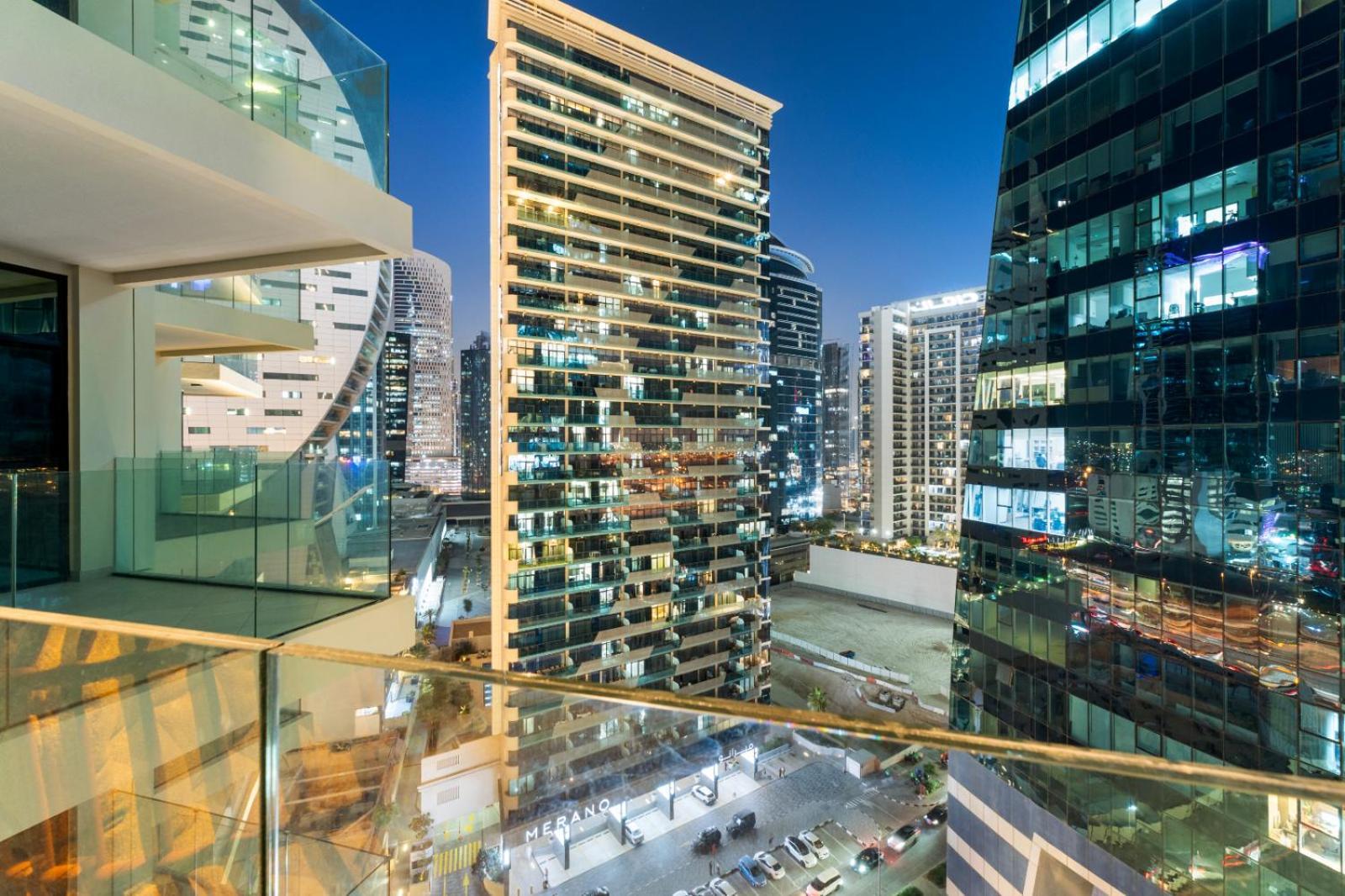 Apartment New Big Layout 5 Min From Burj Khalifa Mall