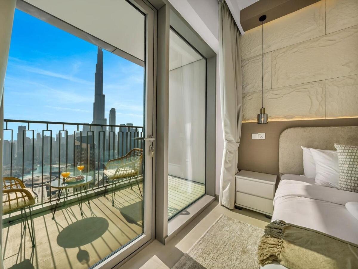 Apartment New Luxurious 4br With Burj Khalifa & Fountain View Near Difc Dubai