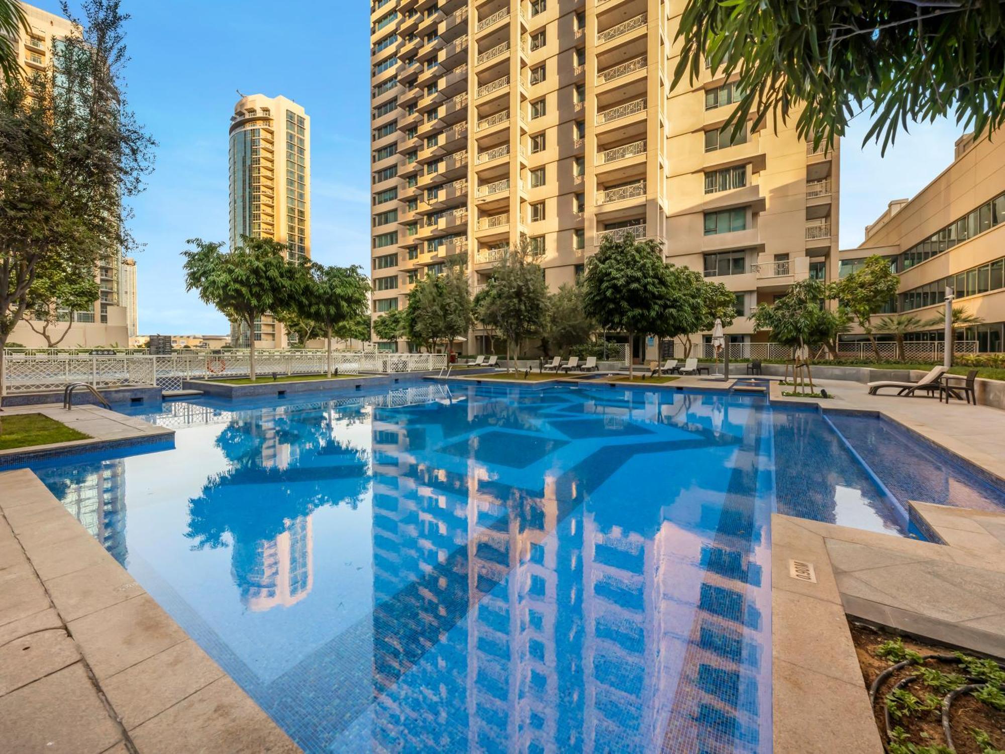 Royal Vista At 29 Boulevard - & Burj Khalifa Views - Brand New Luxury 2br Dubai