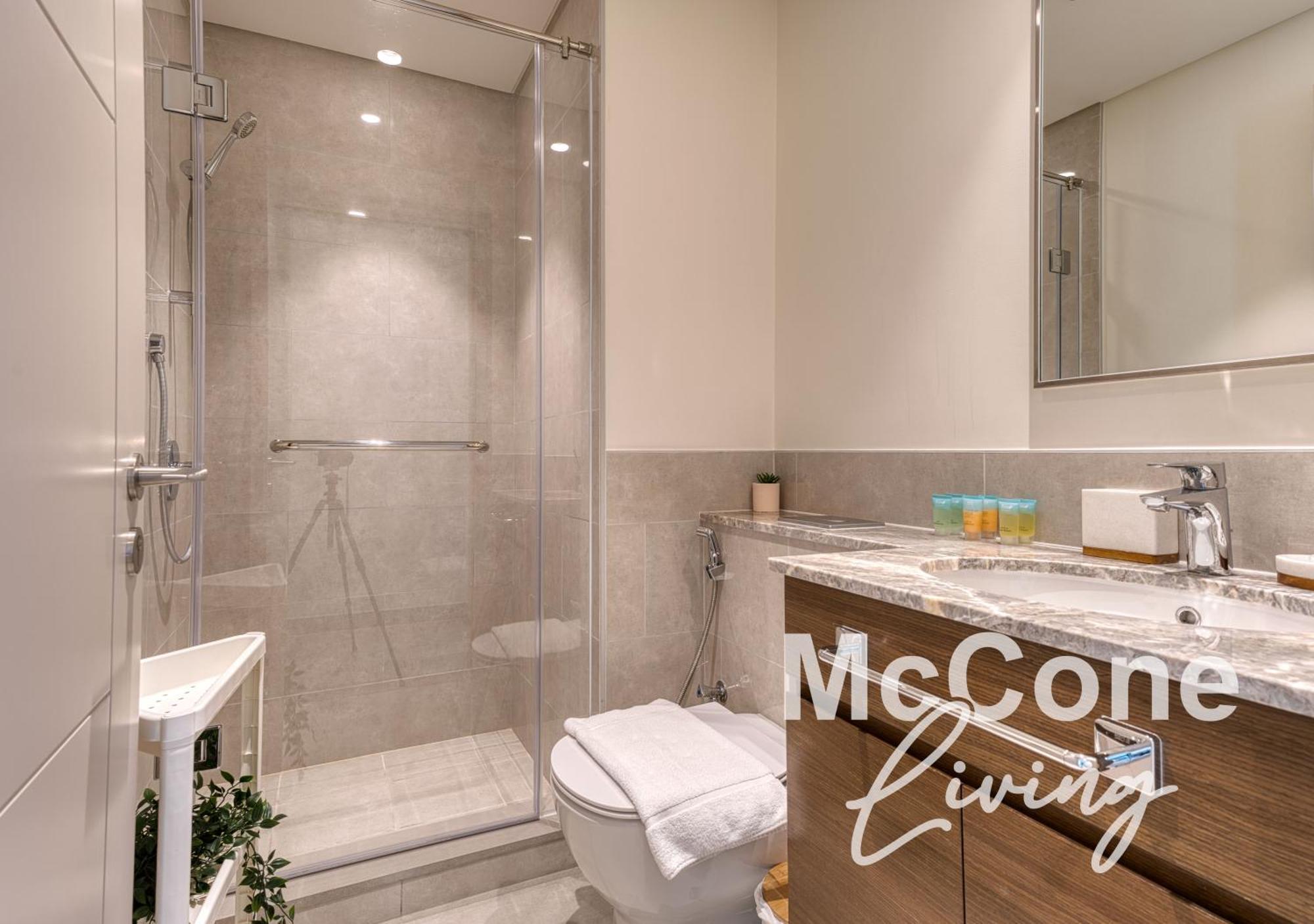 Lux 3br With Spectacular Downtown Views * Dubai