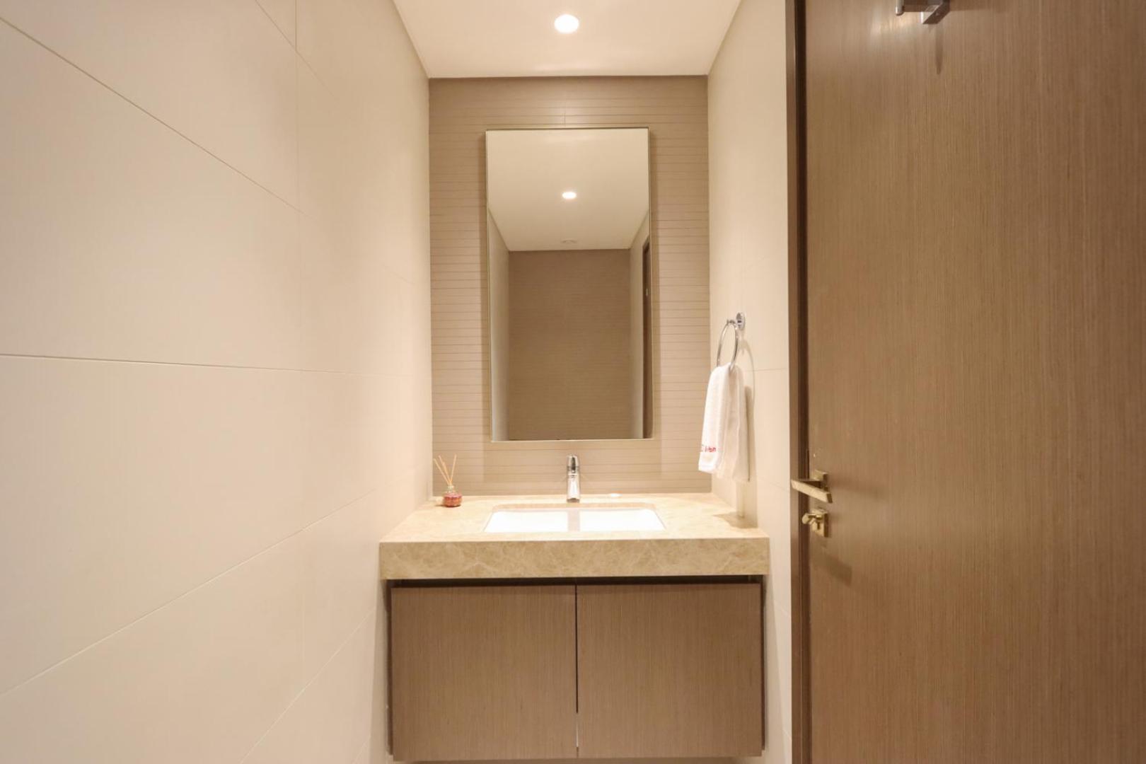 Apartment Livbnb-2br Iconic Living In Grand Bleu Dubai