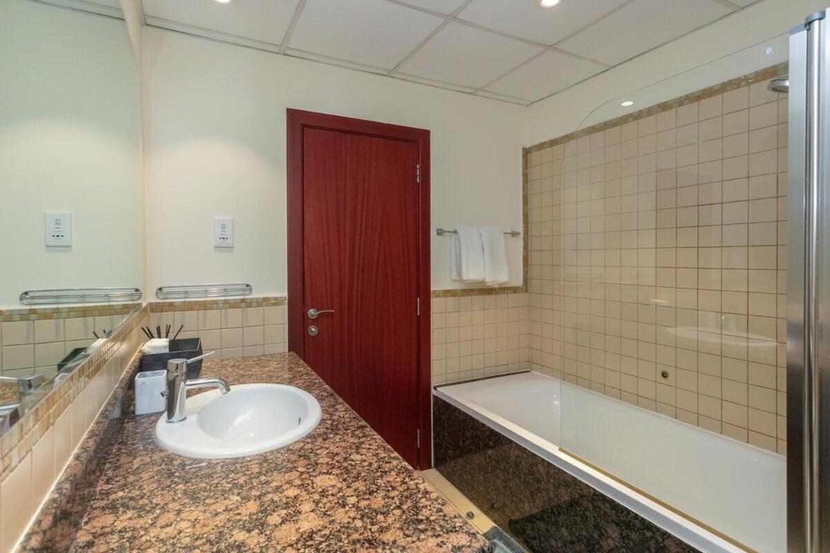 Apartment Stylish Jbr Apartment, Steps From The Dubai
