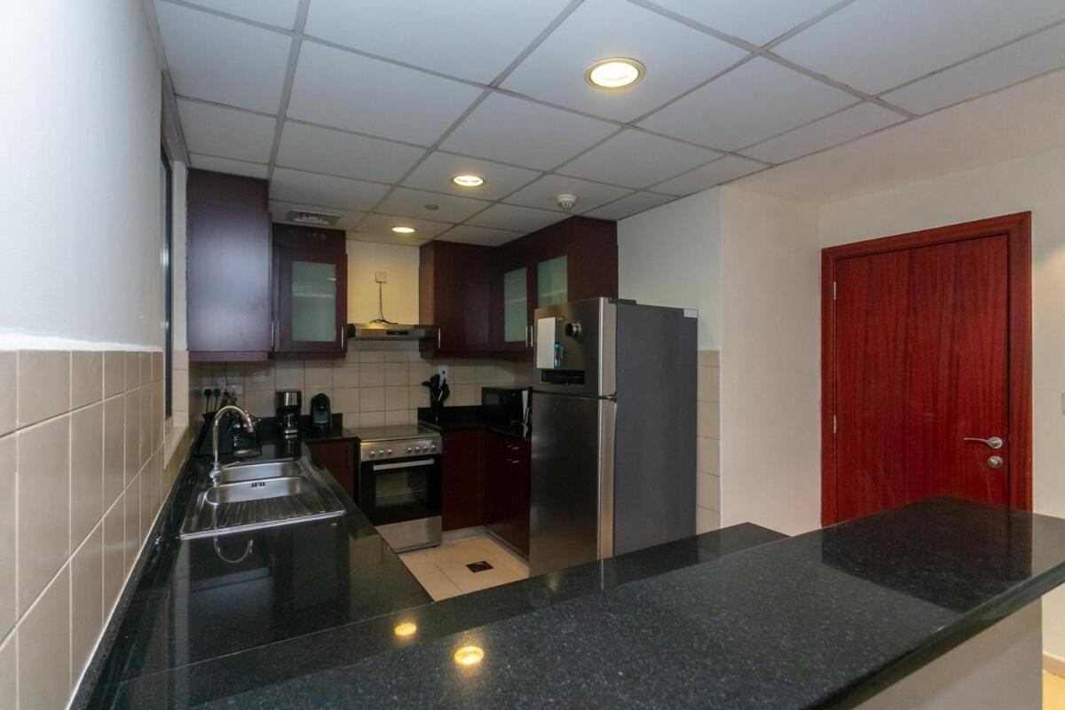 Apartment Stylish Jbr Apartment, Steps From The