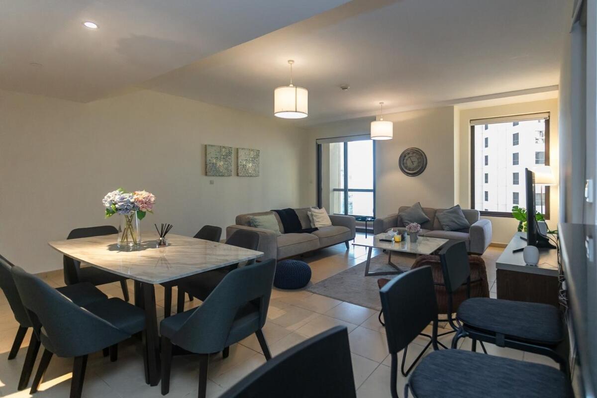 Stylish Jbr Apartment, Steps From The * Dubai