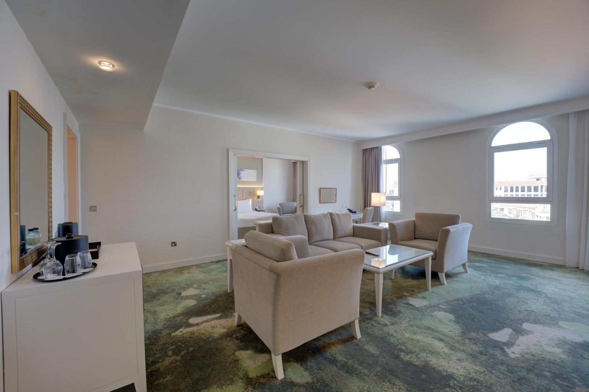 Hotel Millennium Lakeview Formerly Copthorne Lakeview 4*