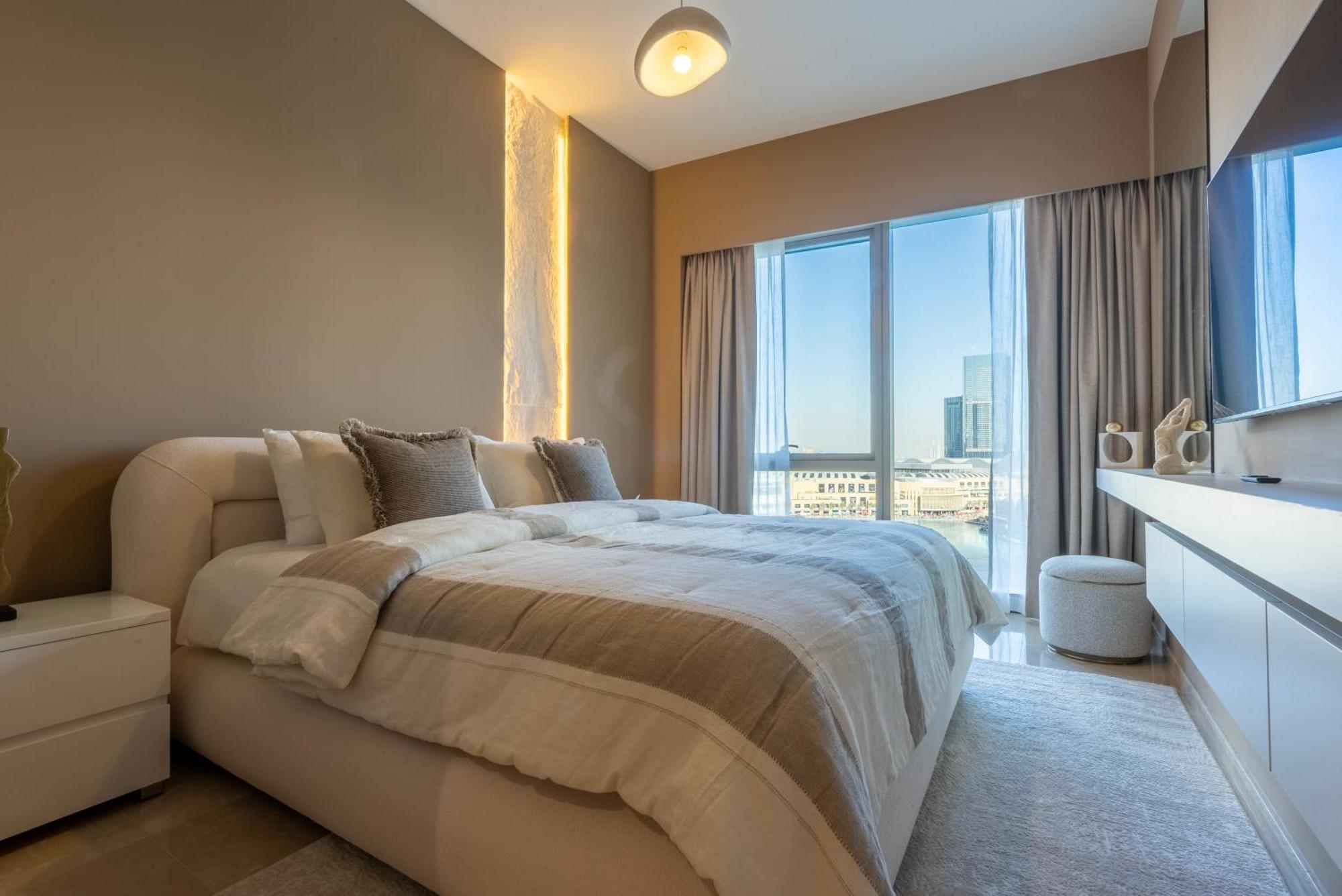 Downtown Luxury - Stunning Burj Khalifa & Fountain Views - 5 Minutes Walk To Mall Apartment