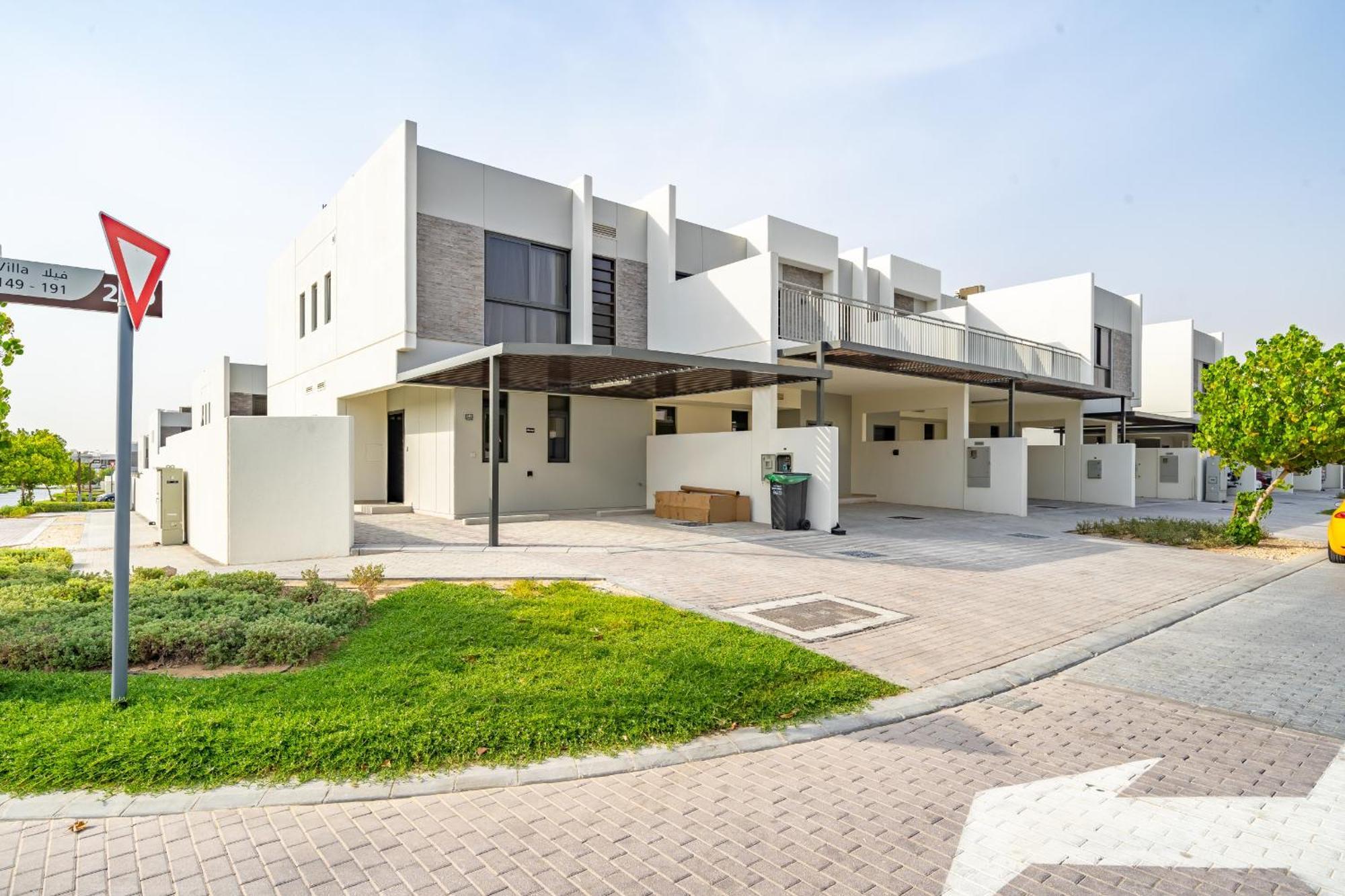 Villa With 3 Bedrooms In Madinat Hind 4 - Damac Hills -
