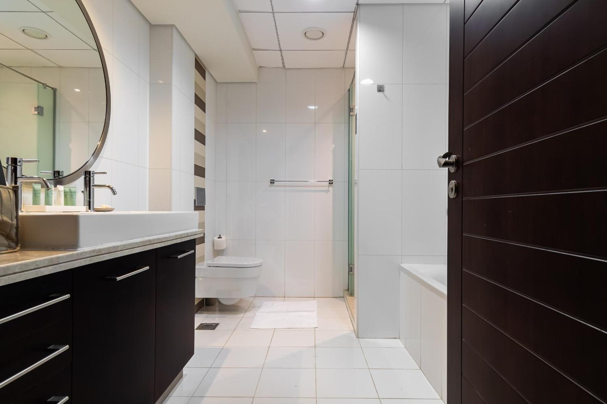 Kinfolk Homes - No 1 Family Stay, Partial Burj Khalifa Fountain View *