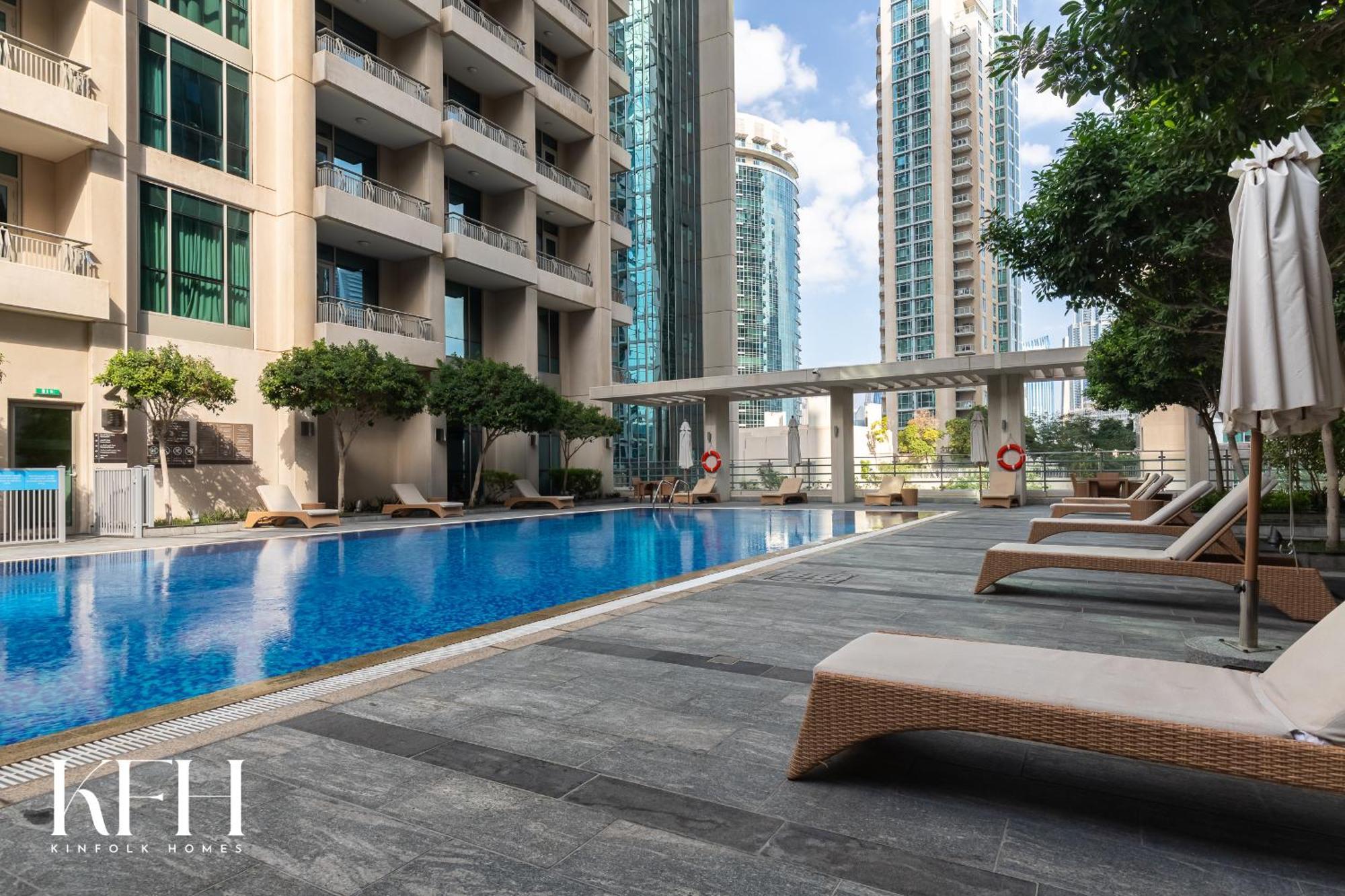 Kinfolk Homes - No 1 Family Stay, Partial Burj Khalifa Fountain View Apartment *