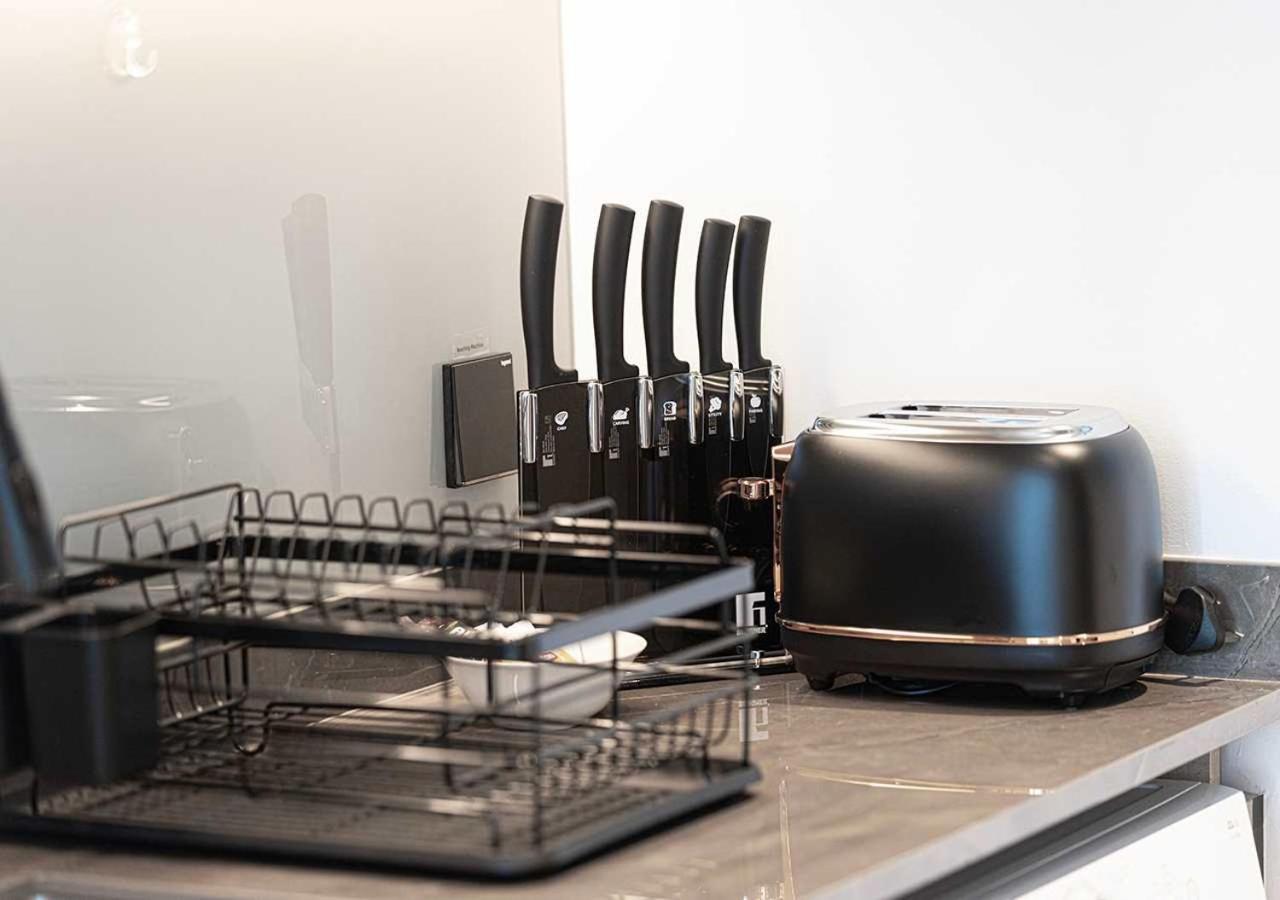 Apartment Chic With Amenities Dubai