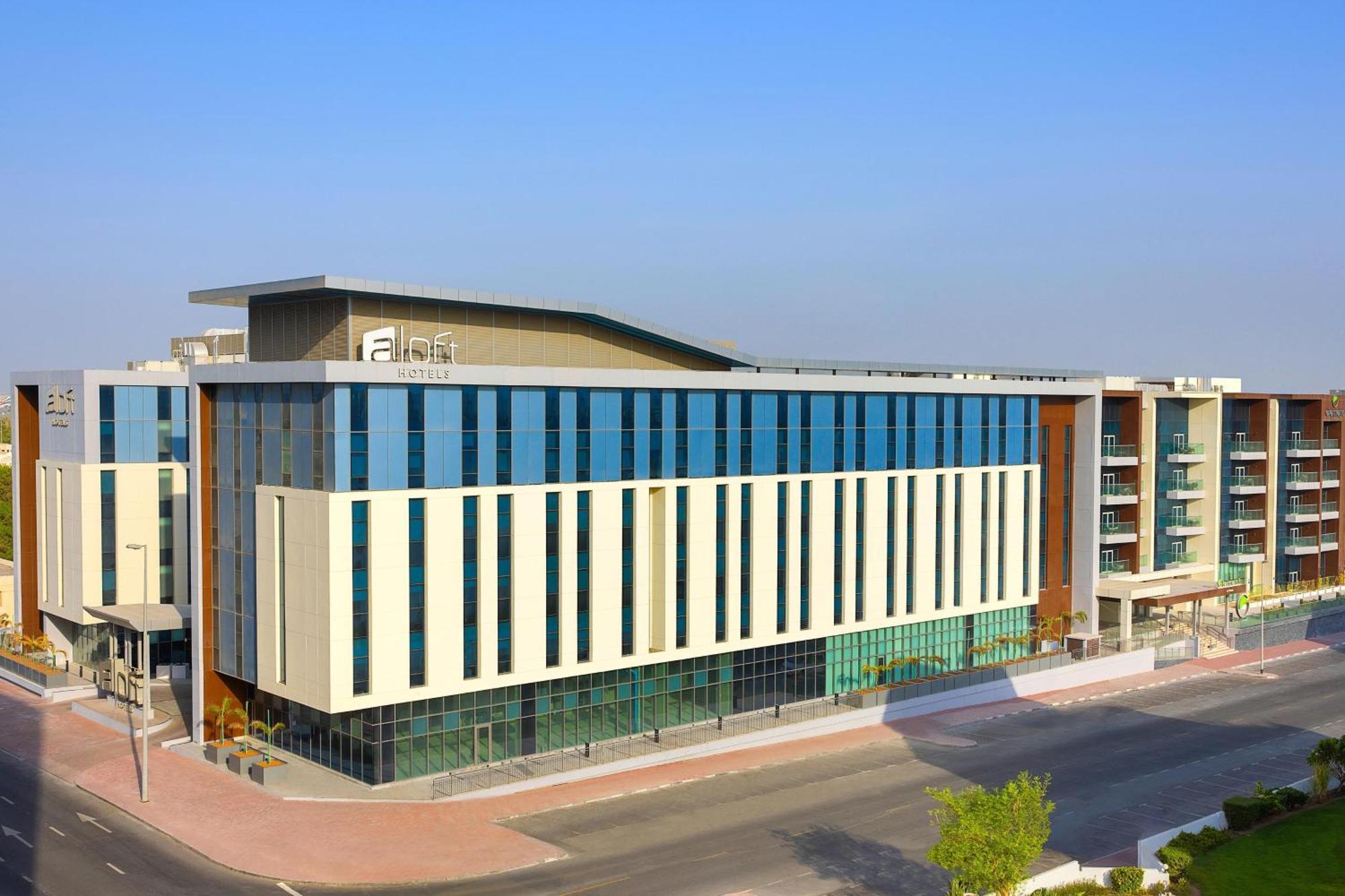 Hotel Aloft Airport 4*