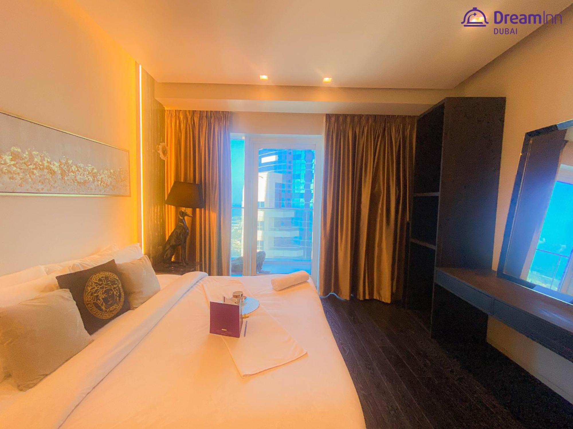 Dream - Damac Heights By Fendi Apartment
