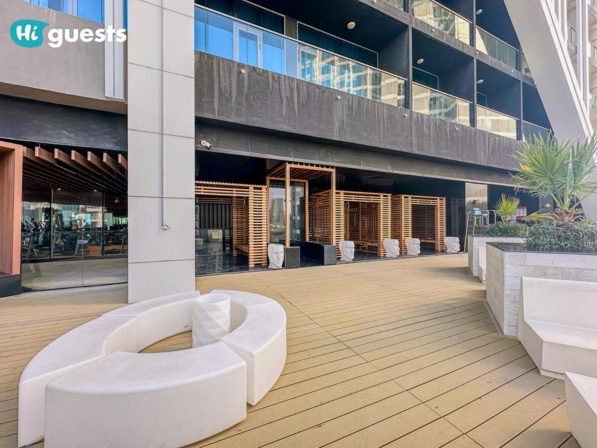 Higuests - Elegant Retreat In Business Bay Apartment Dubai