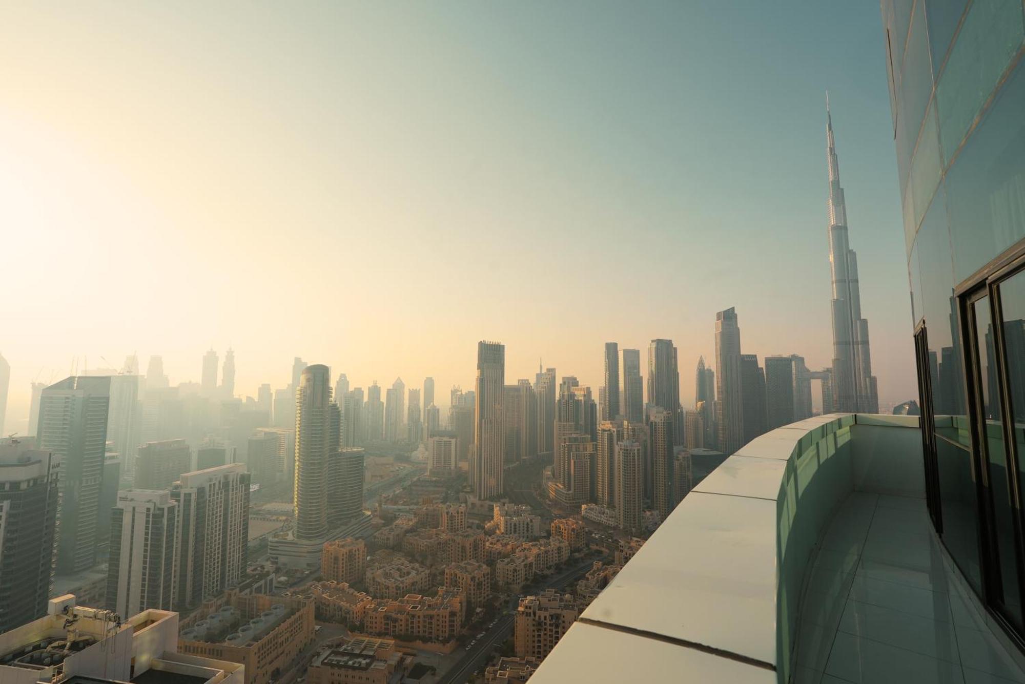 Luxury 3br Burj Khalifa View In Downtown