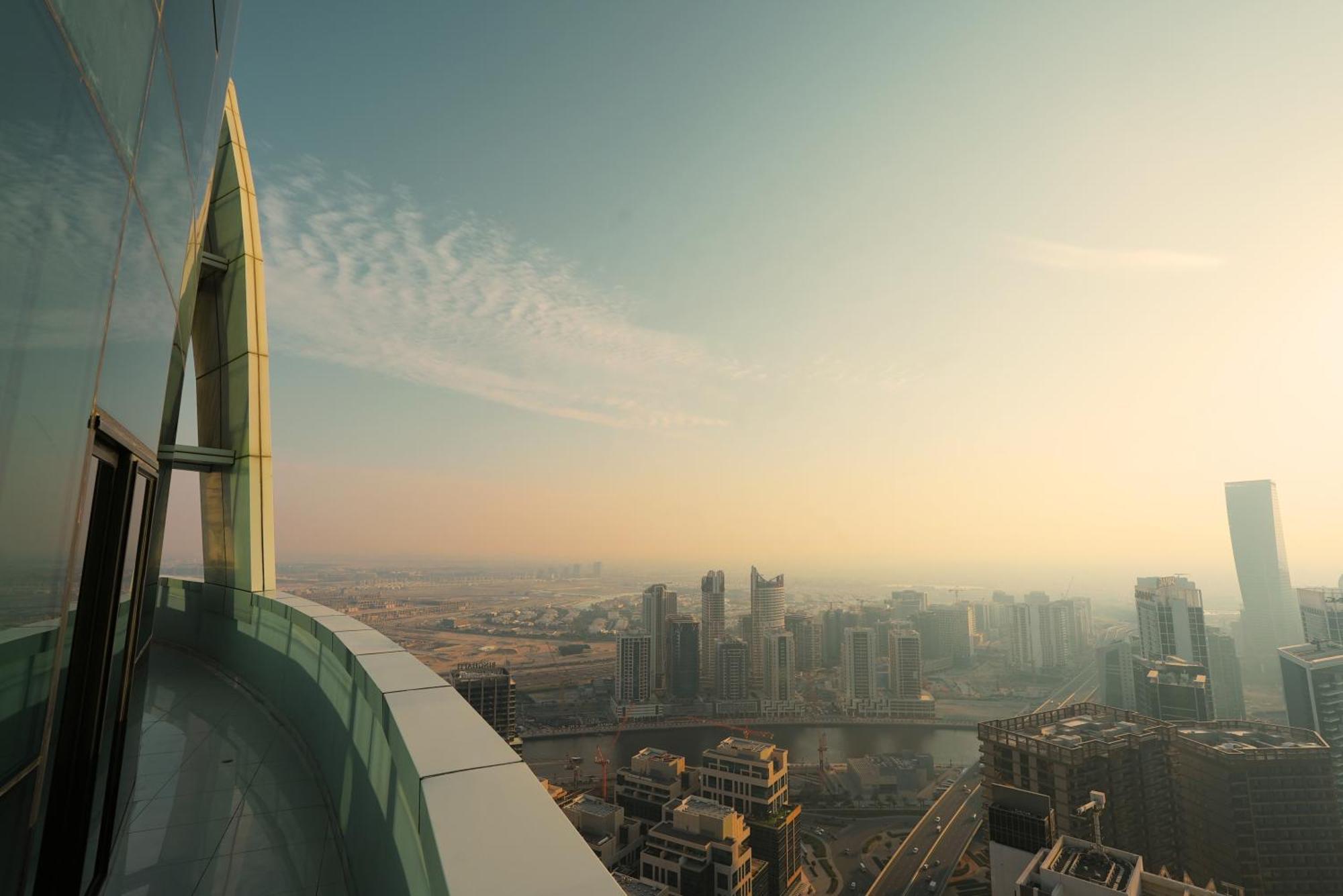 Luxury 3br Burj Khalifa View In Downtown Dubai
