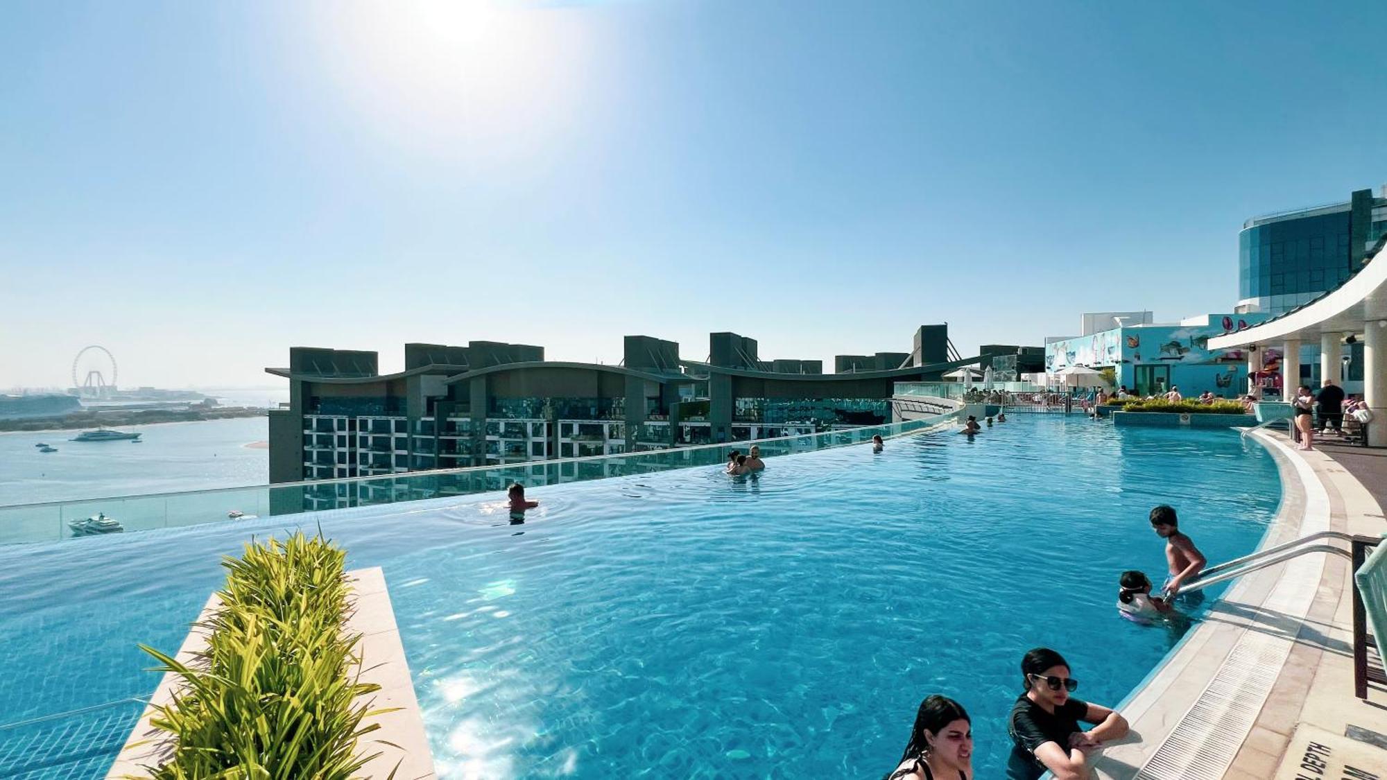 Infinity Pool In Palm Jumeirah On Exclusive West Dubai