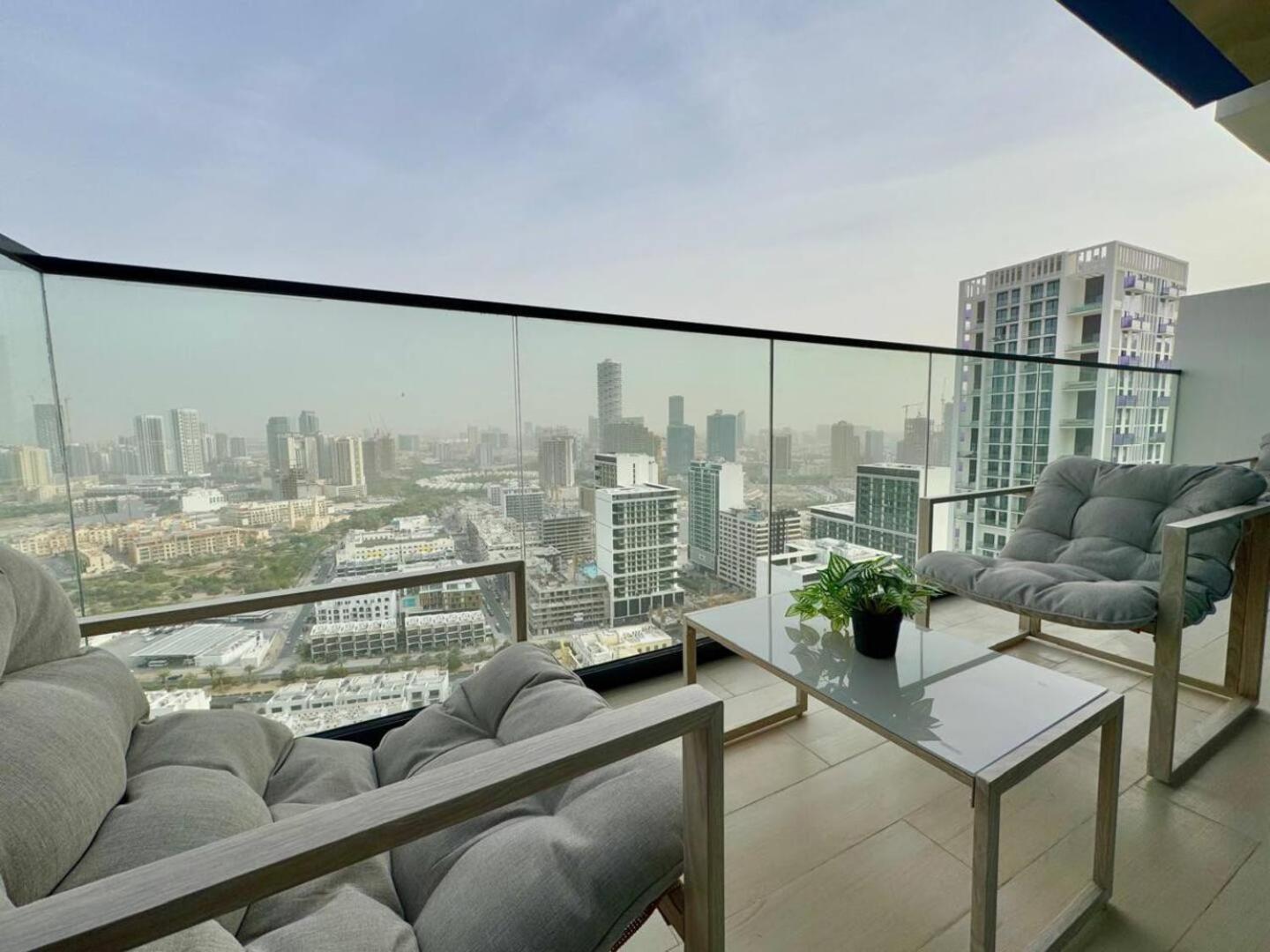 Exquisite Brand-new 1br With Spacious Balcony Apartment *