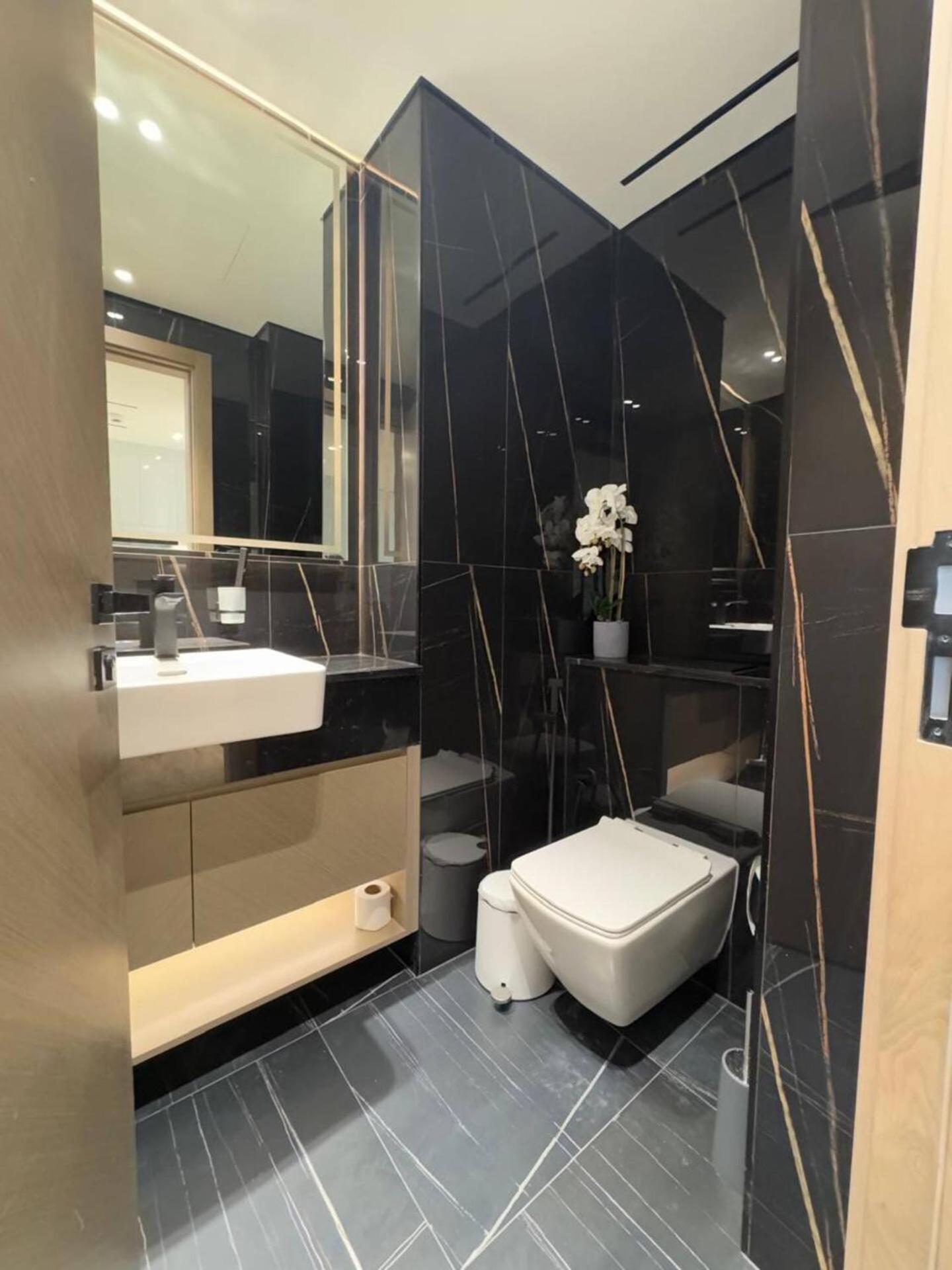 Apartment Exquisite Brand-new 1br With Spacious Balcony *
