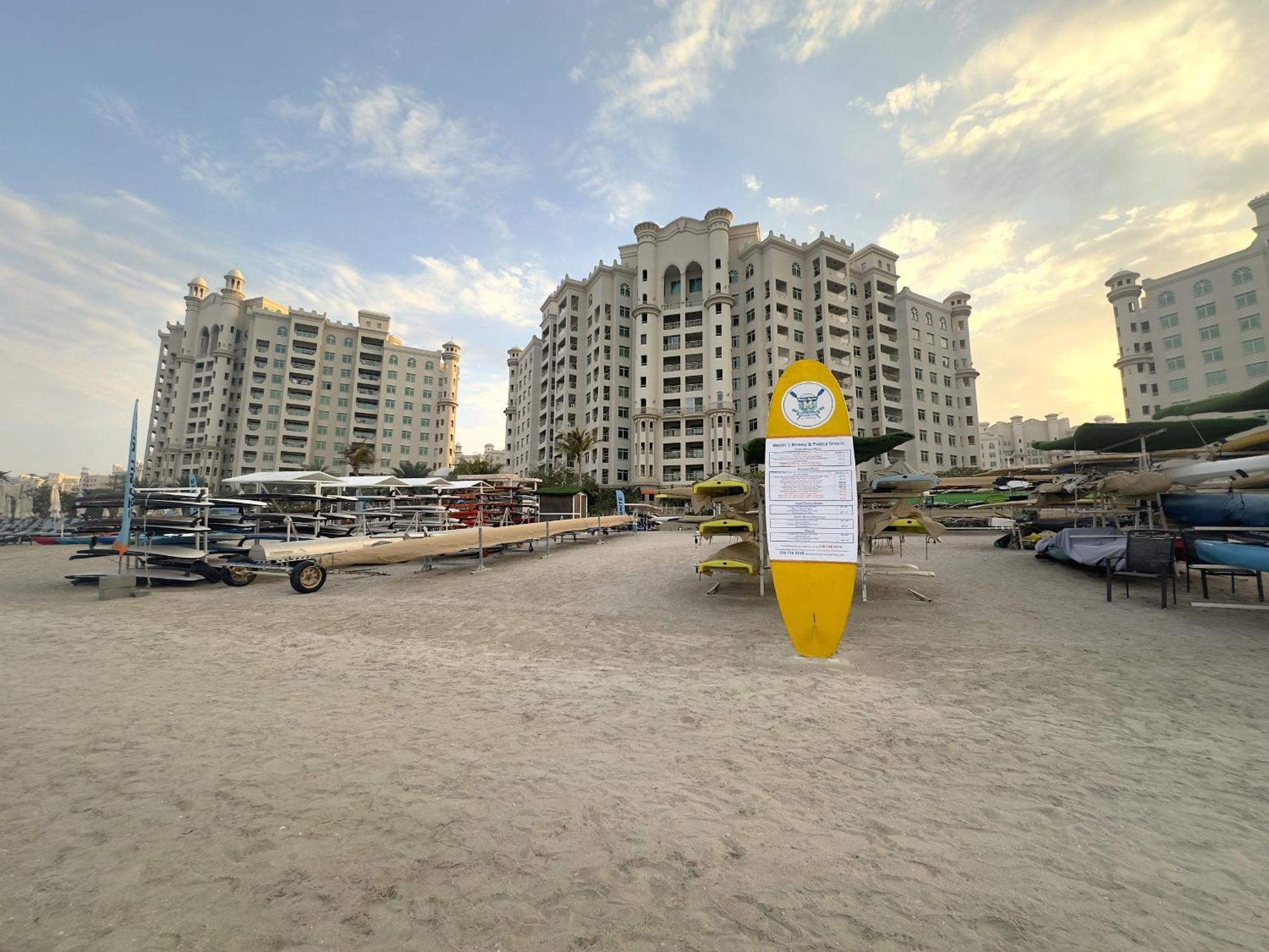 Shoreline 7, Palm Jumeirah - Mint Apartment