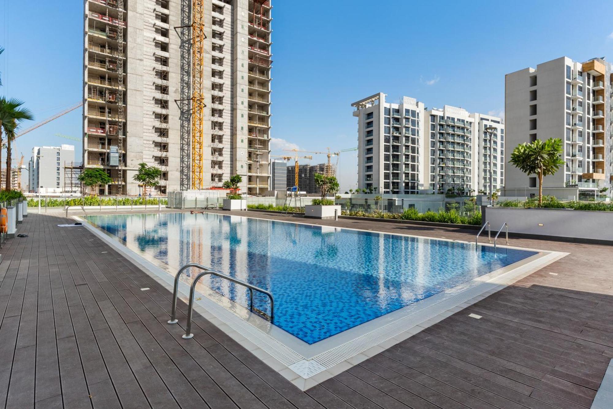 Elegant 1-bedroom In Apartment *