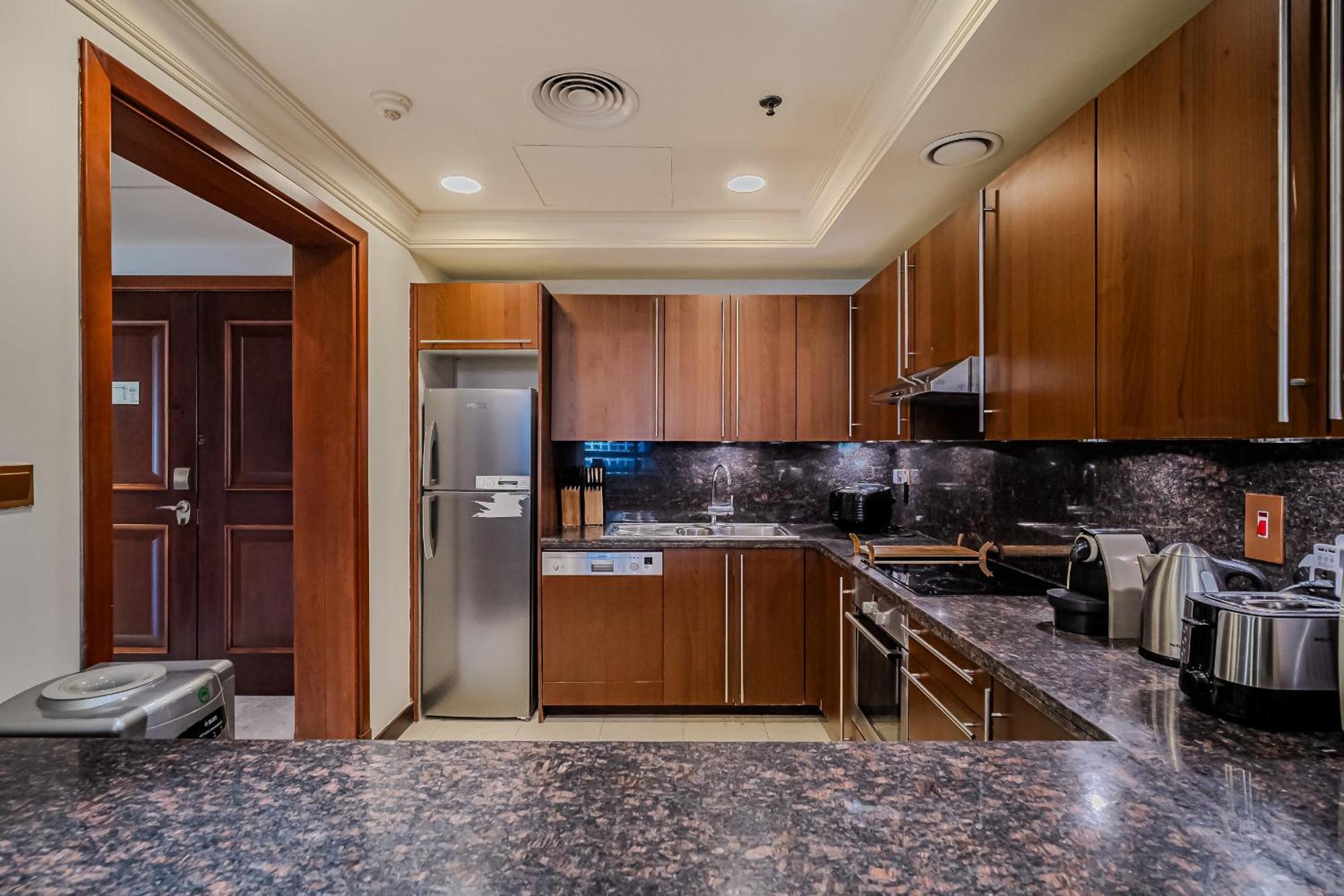 Apartment Stylish 2 Bedroom With Maid I Fairmont South I Palm Jumeirah