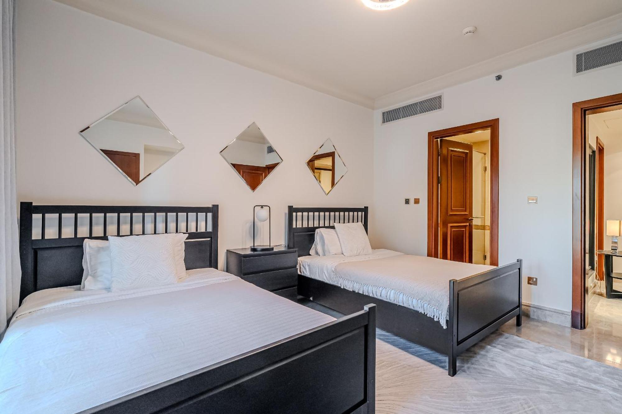 Apartment Stylish 2 Bedroom With Maid I Fairmont South I Palm Jumeirah