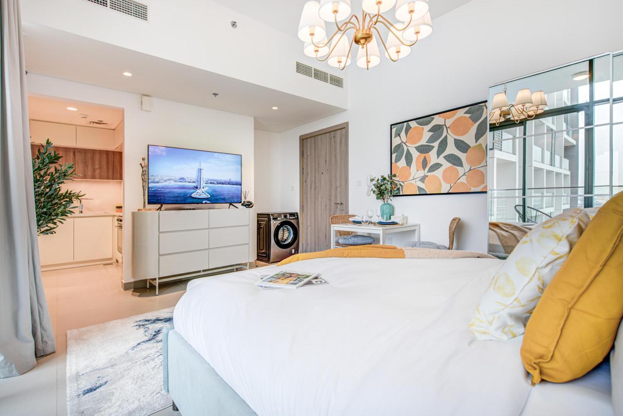 Trophy Stays-ritzy Retreat In Hills Apartment Dubai