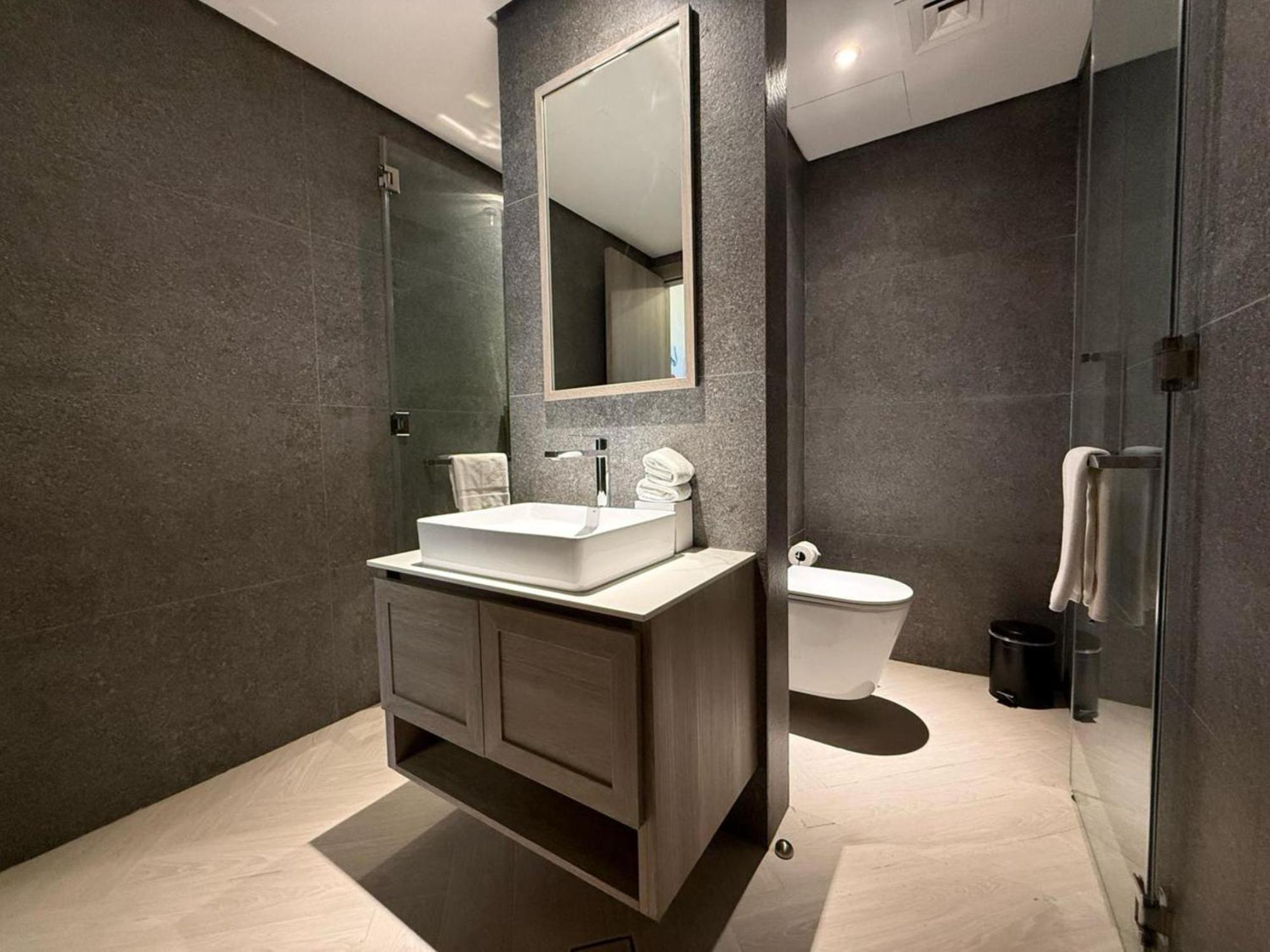 Modern 1br Getaway In Oxford 212 - Comfort & Ease Apartment Dubai
