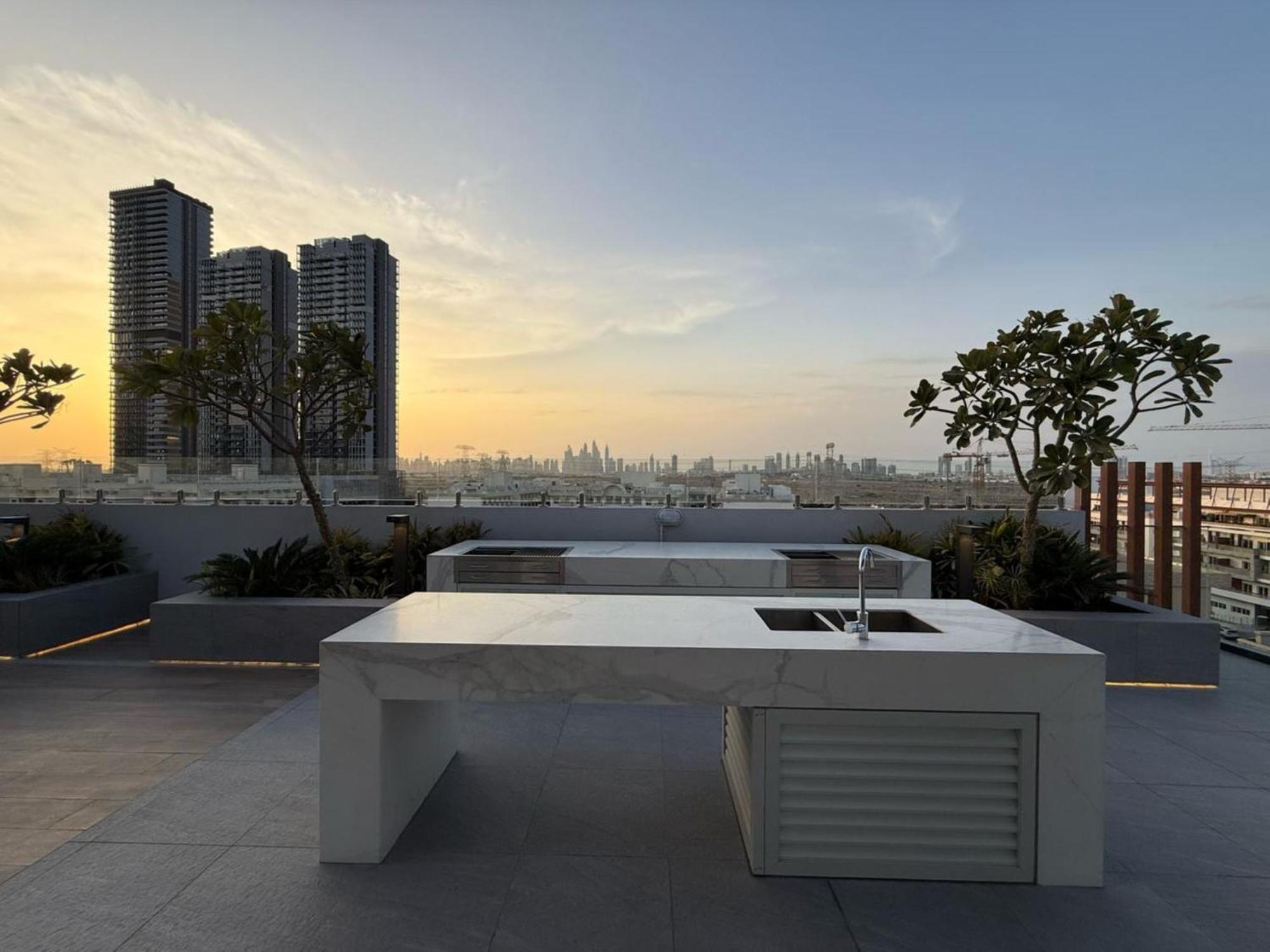 Modern 1br Getaway In Oxford 212 - Comfort & Ease Apartment Dubai