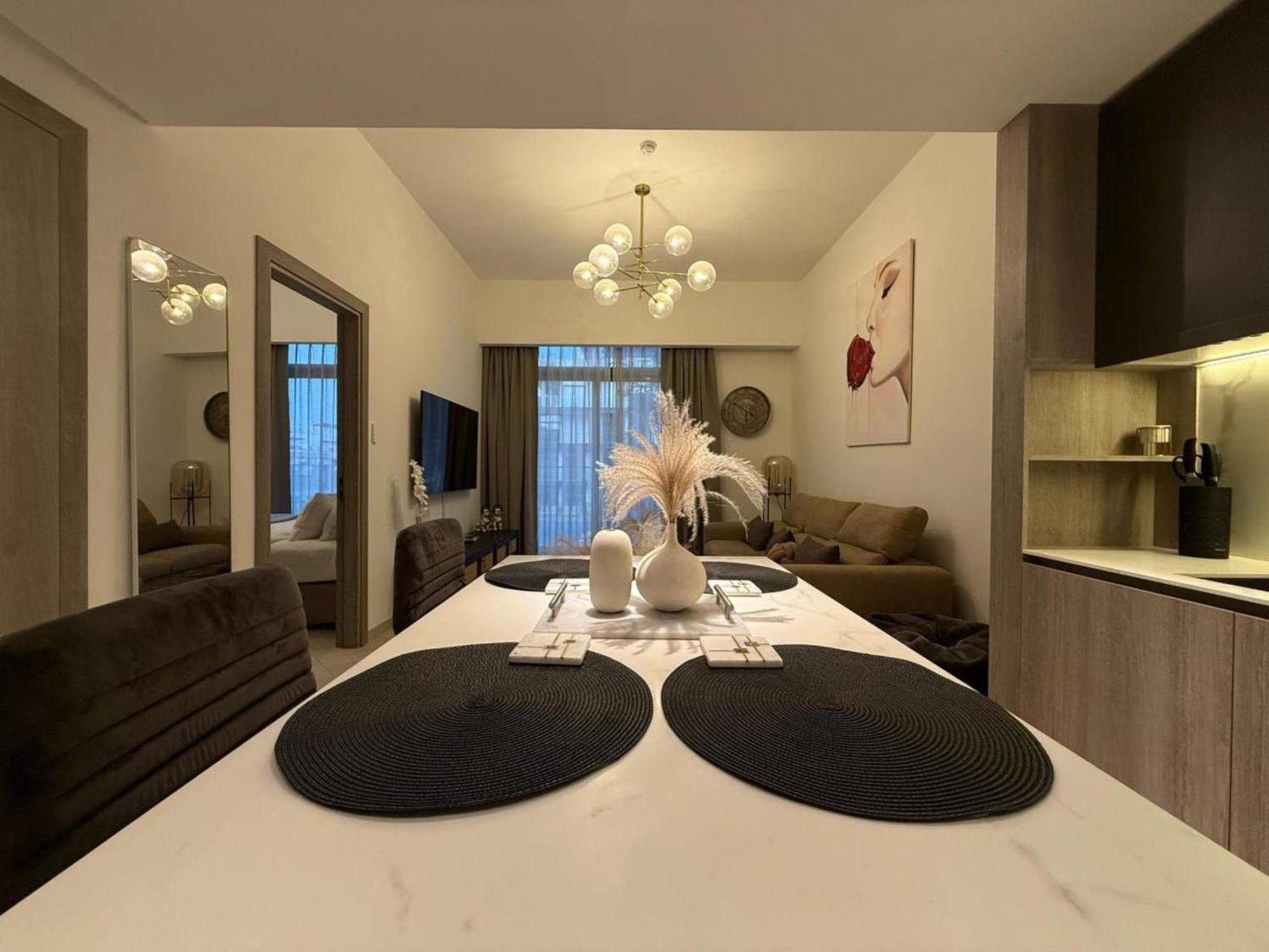 Apartment Modern 1br Getaway In Oxford 212 - Comfort & Ease Dubai