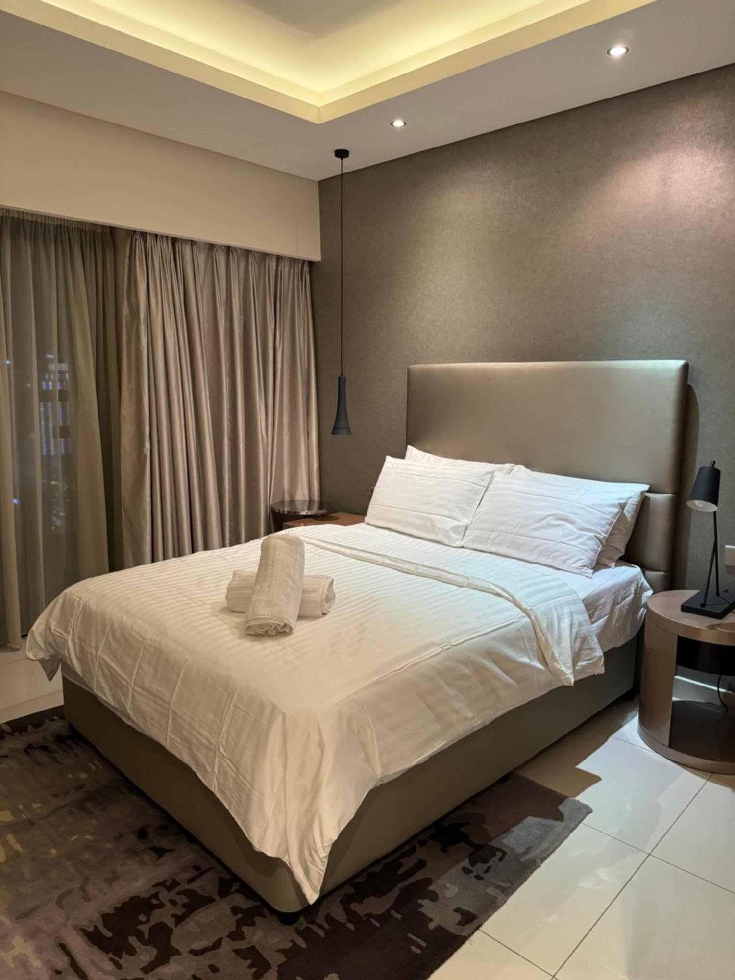 Apartment Royal By Damac Paramount Towers B Burj Khalifa Views
