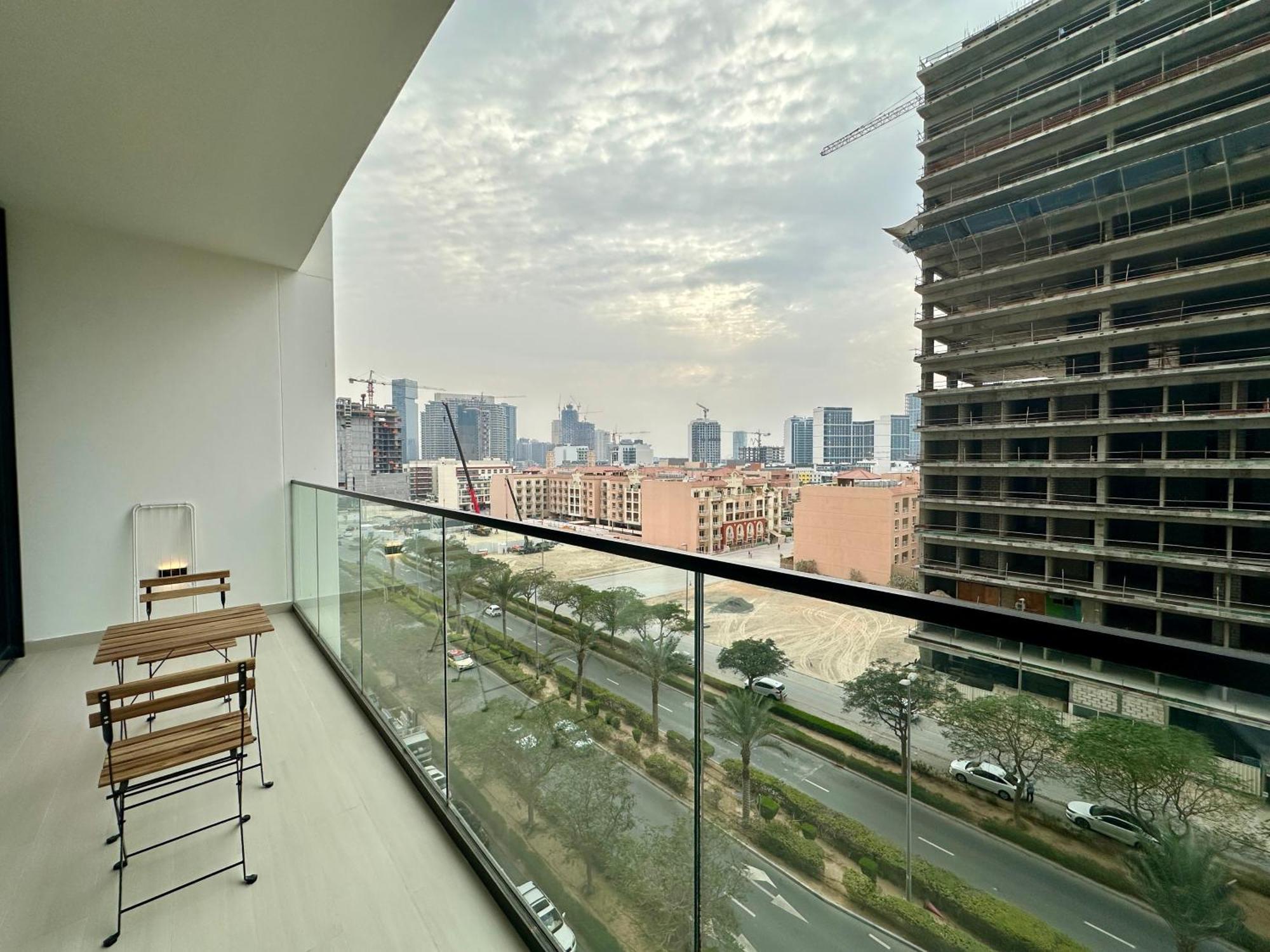 Stylish 1br In Binghatti Amber Dubai