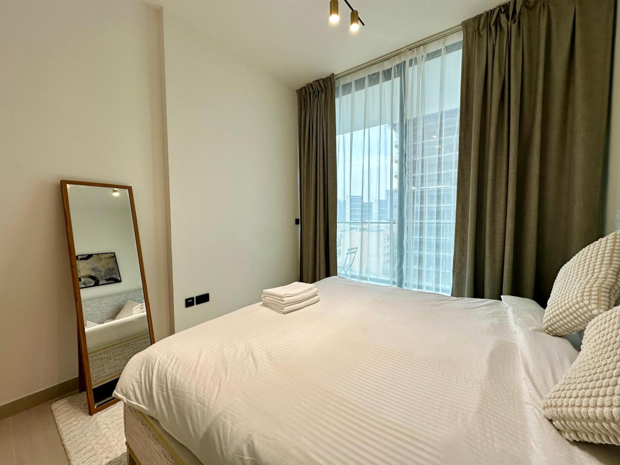 Stylish 1br In Binghatti Amber *
