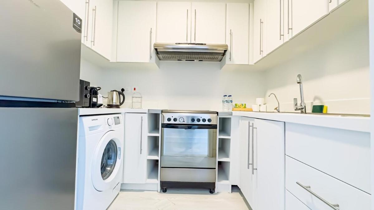 Sophisticated 2br In Jlt - Walk To Metro & Holiday home *