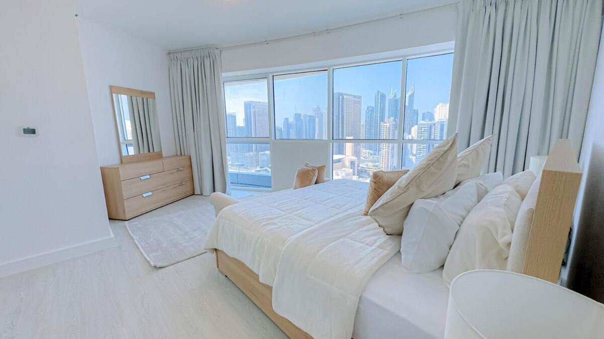 Sophisticated 2br In Jlt - Walk To Metro & * Dubai