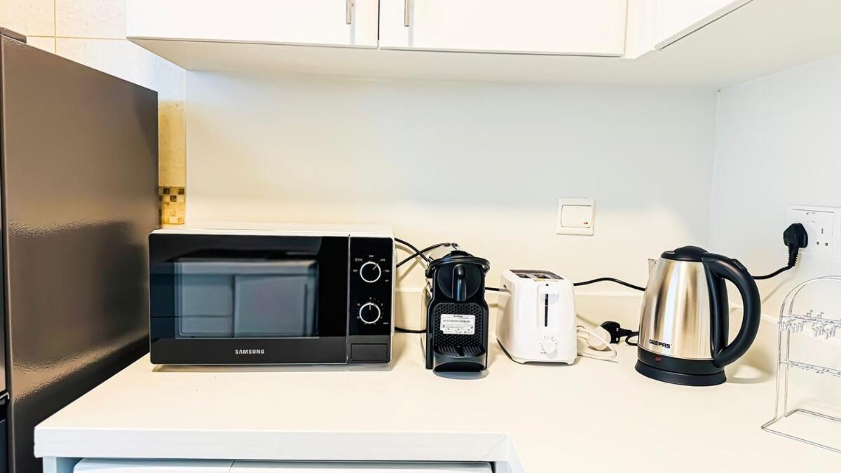 Sophisticated 2br In Jlt - Walk To Metro & Holiday home
