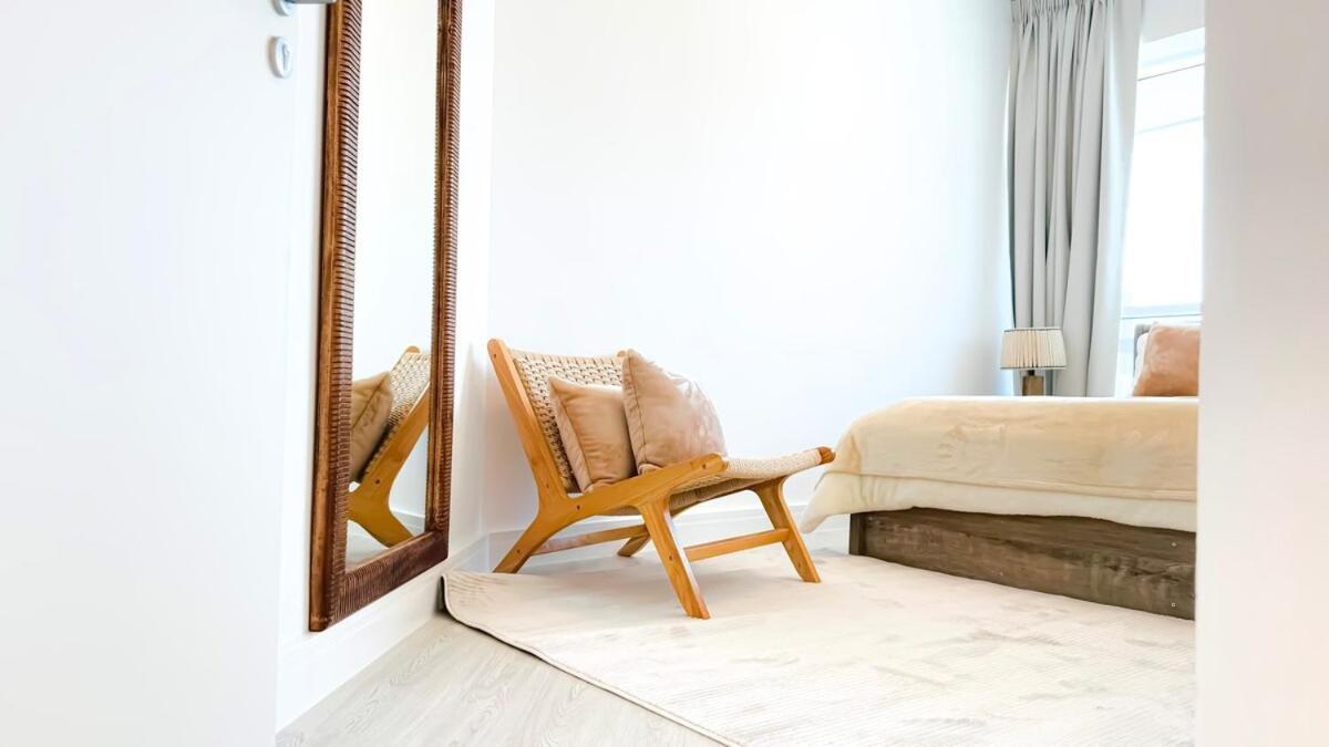 Holiday home Sophisticated 2br In Jlt - Walk To Metro & Dubai