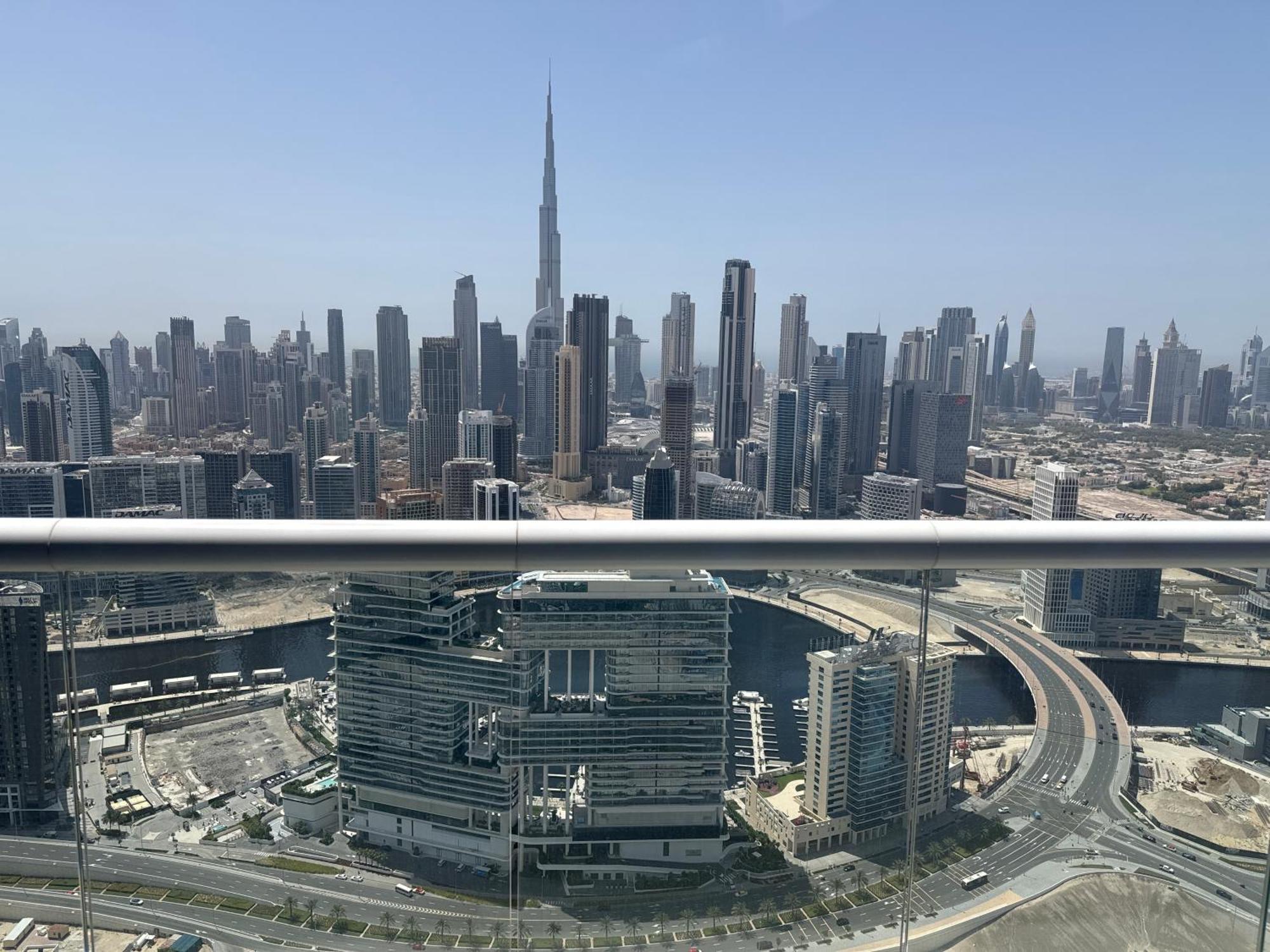 Royal By Damac Paramount Towers B Burj Khalifa Views