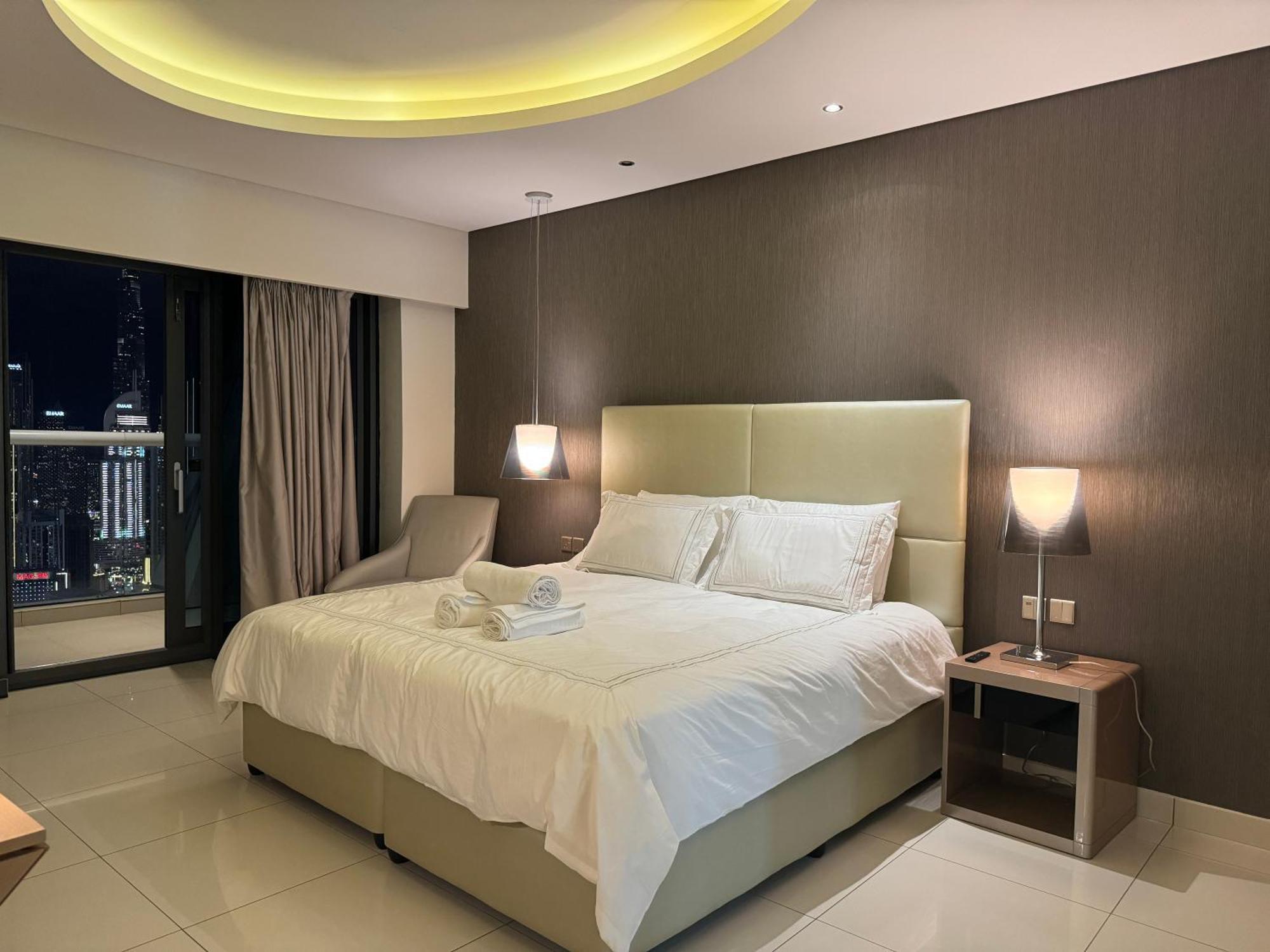 Royal By Damac Paramount Towers B Burj Khalifa Views * Dubai
