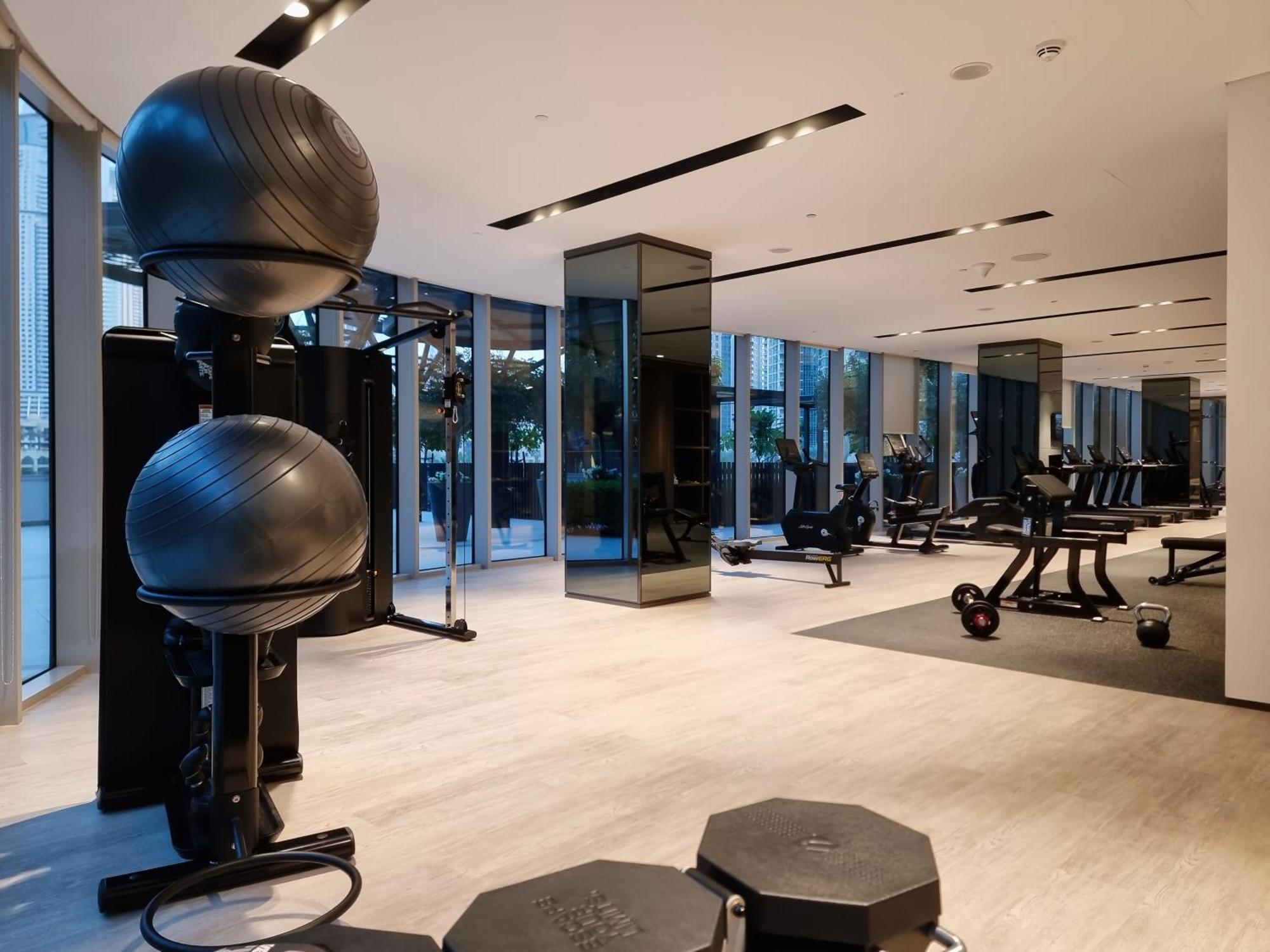 Luxe Living At Grande Signature - Burj Khalifa And Sea Views - Brand New