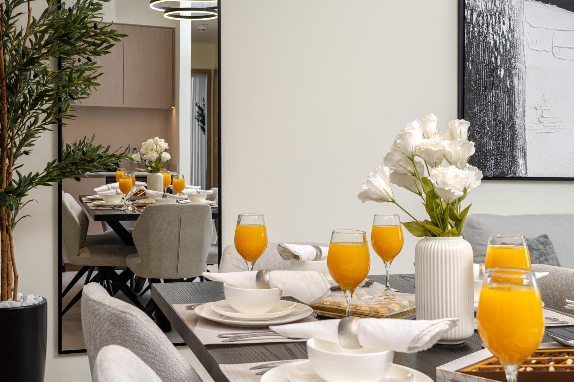 Luxe Living At Grande Signature - Burj Khalifa And Sea Views - Brand New * Dubai