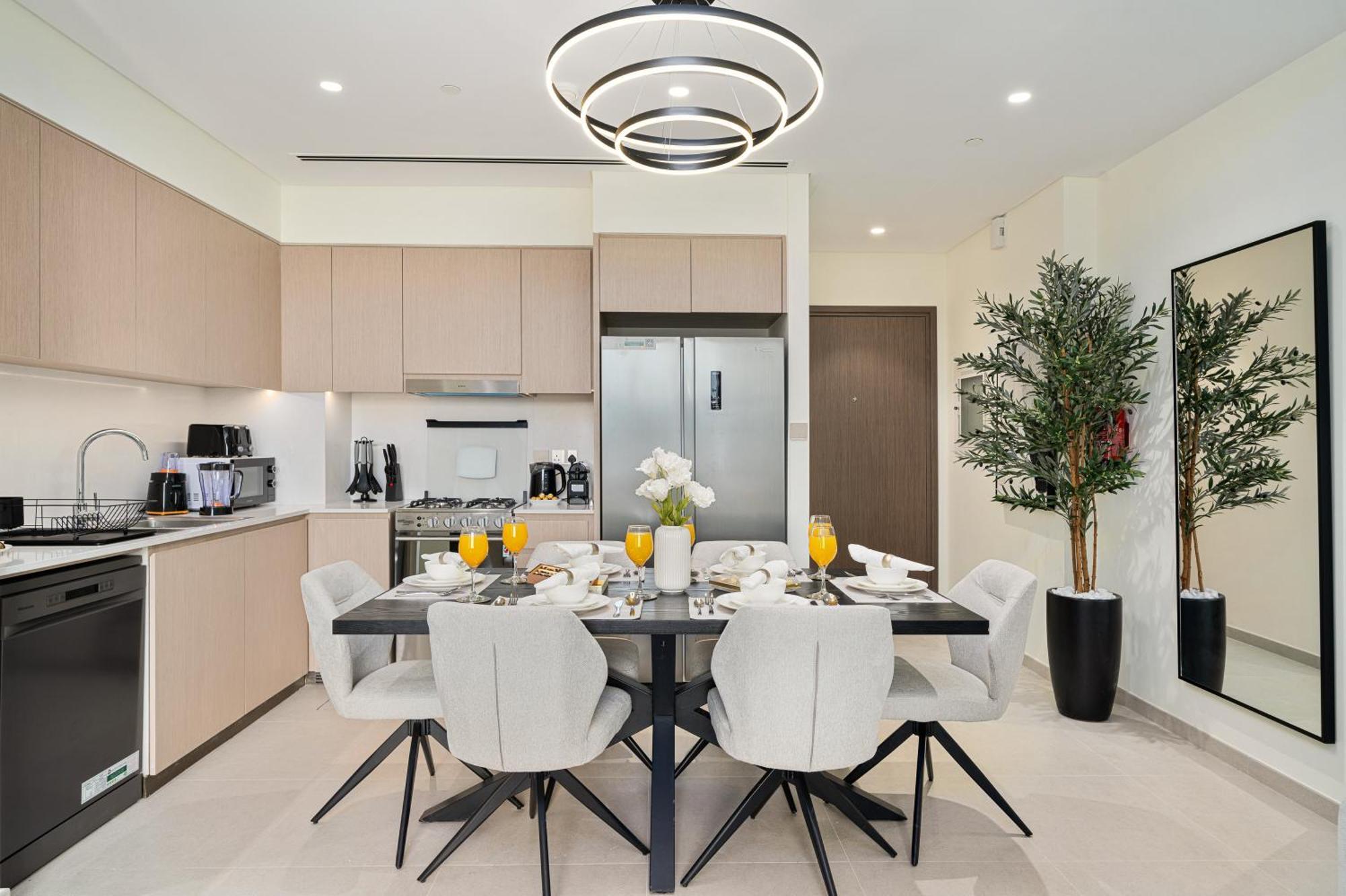 Luxe Living At Grande Signature - Burj Khalifa And Sea Views - Brand New