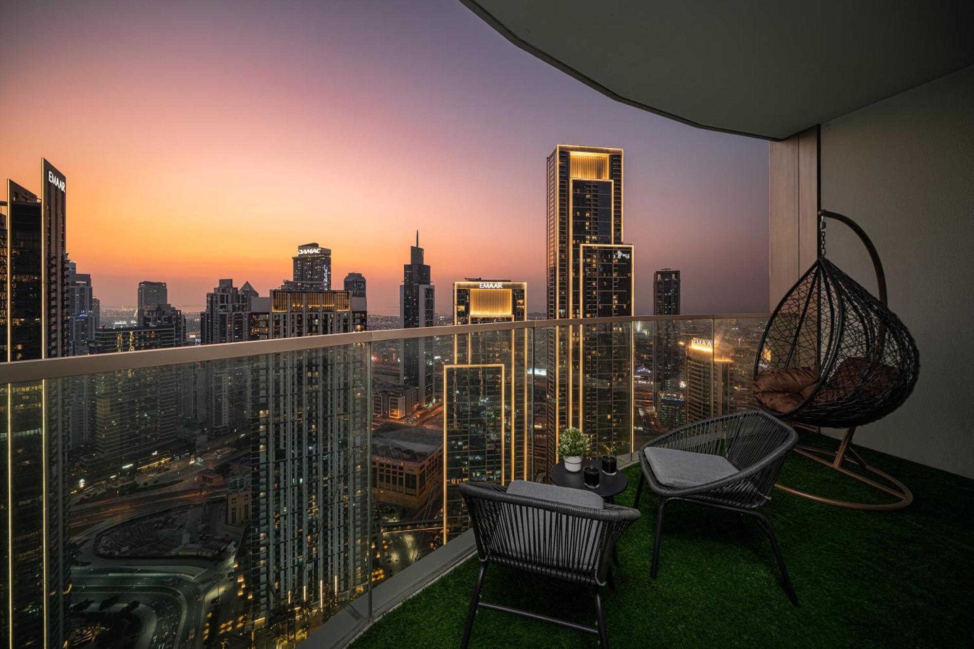 Luxe Living At Grande Signature - Burj Khalifa And Sea Views - Brand New Apartment *
