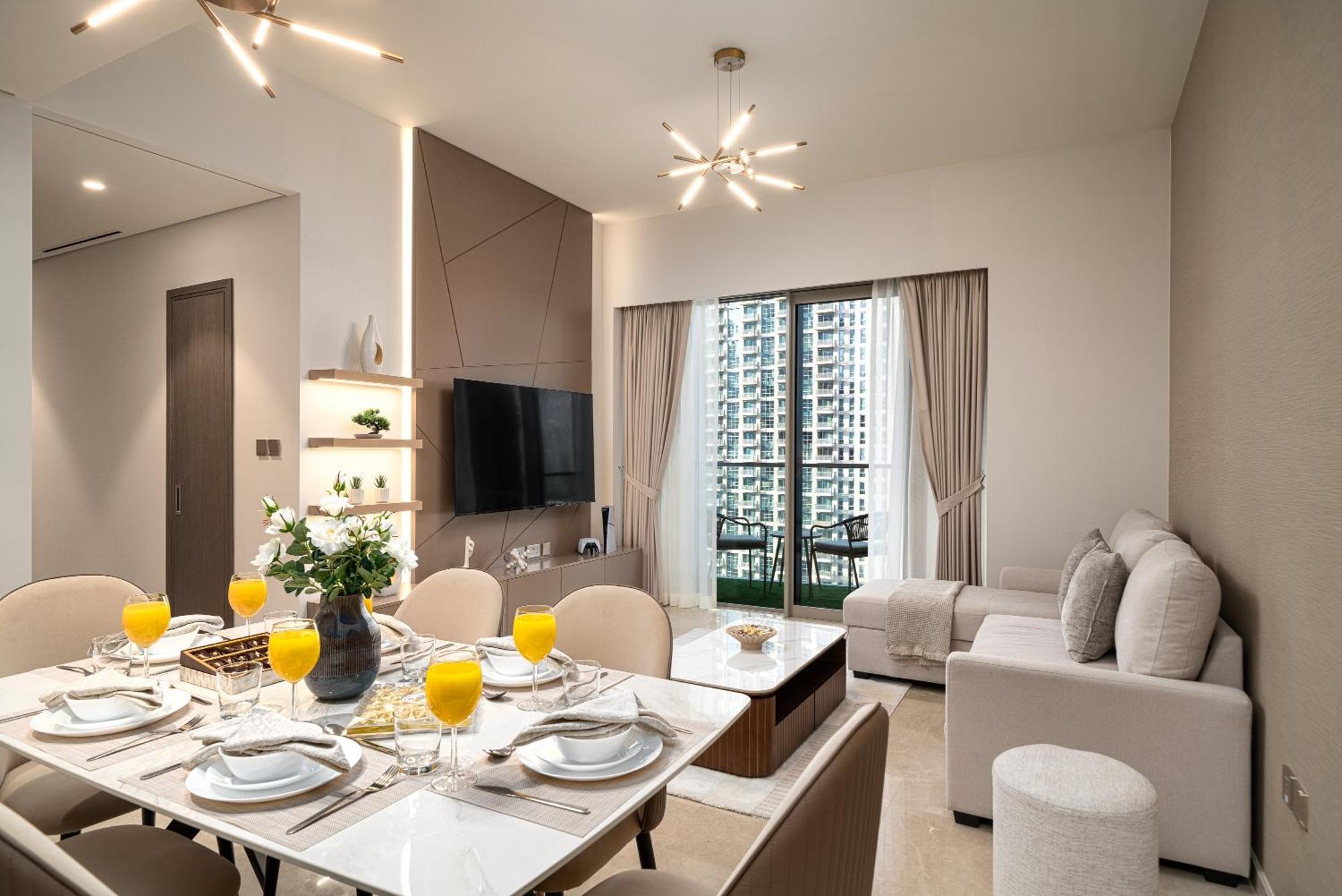 Luxe Living At Grande Signature - Burj Khalifa And Sea Views - Brand New